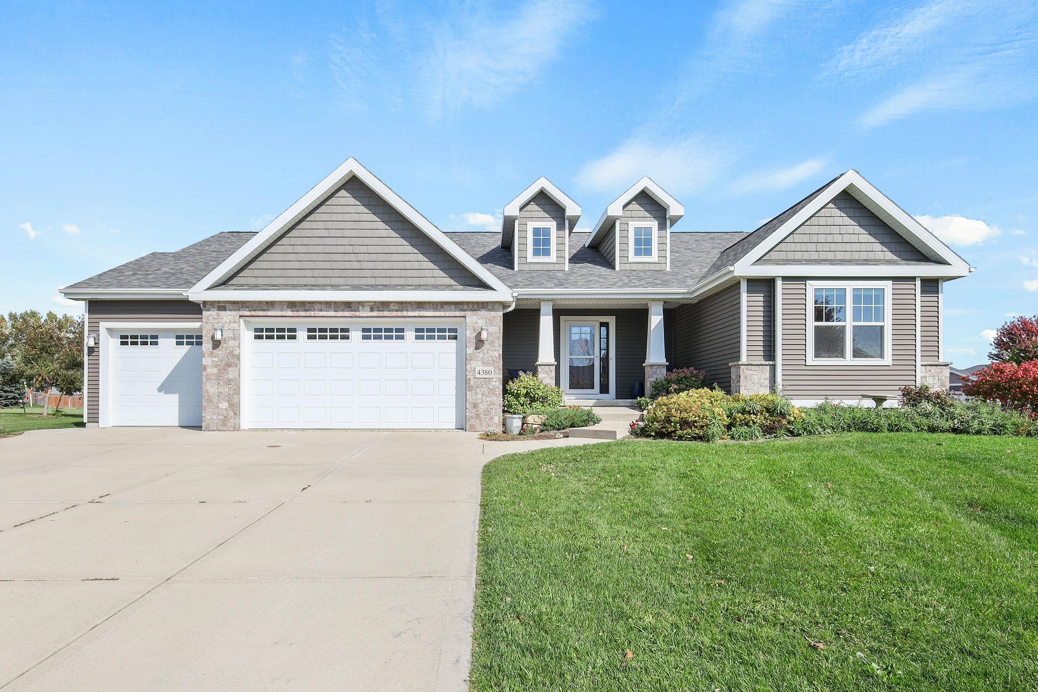 4380 Scenic View Road Property Photo 1
