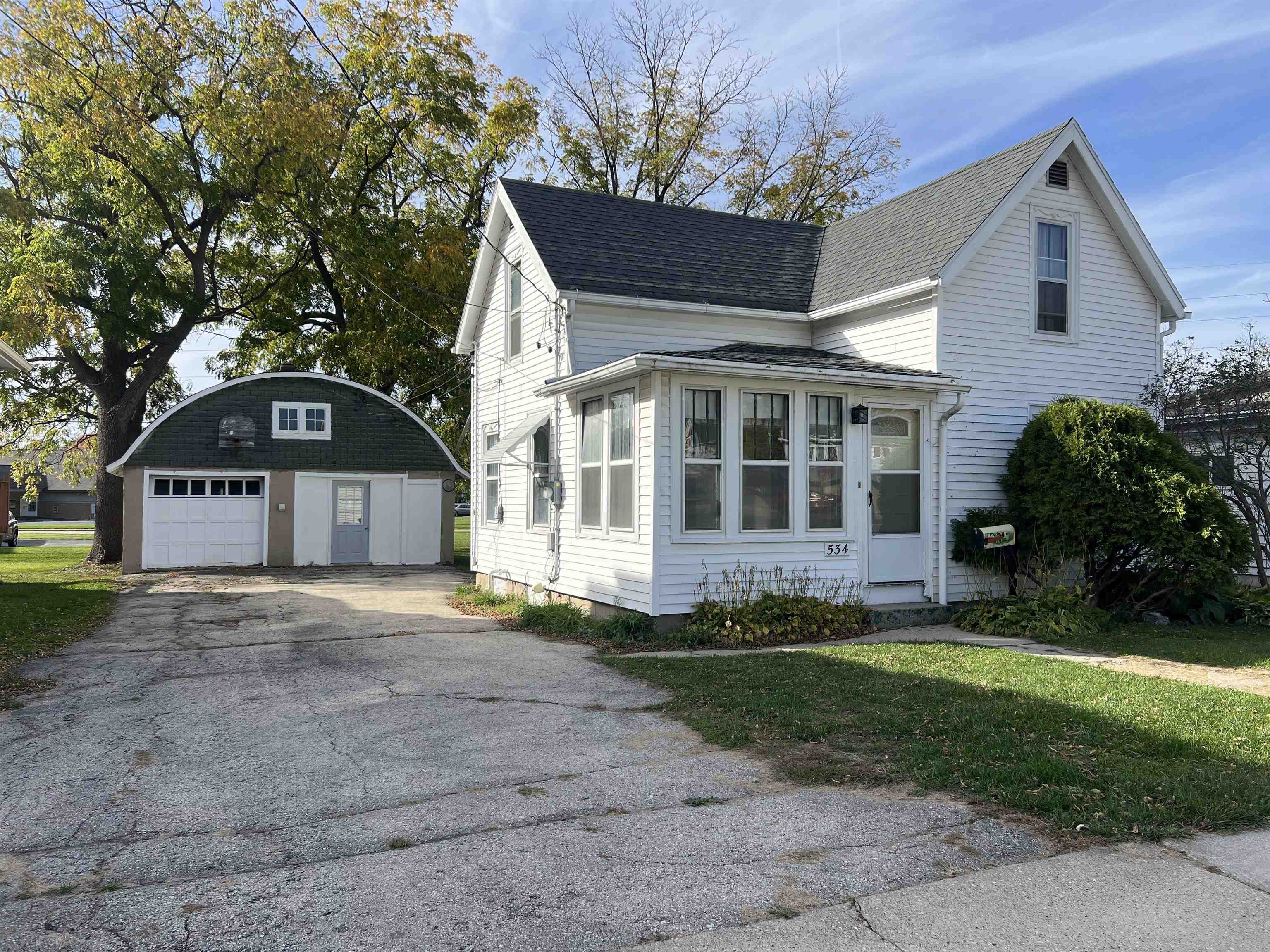 534 N Lincoln Avenue Property Photo 1