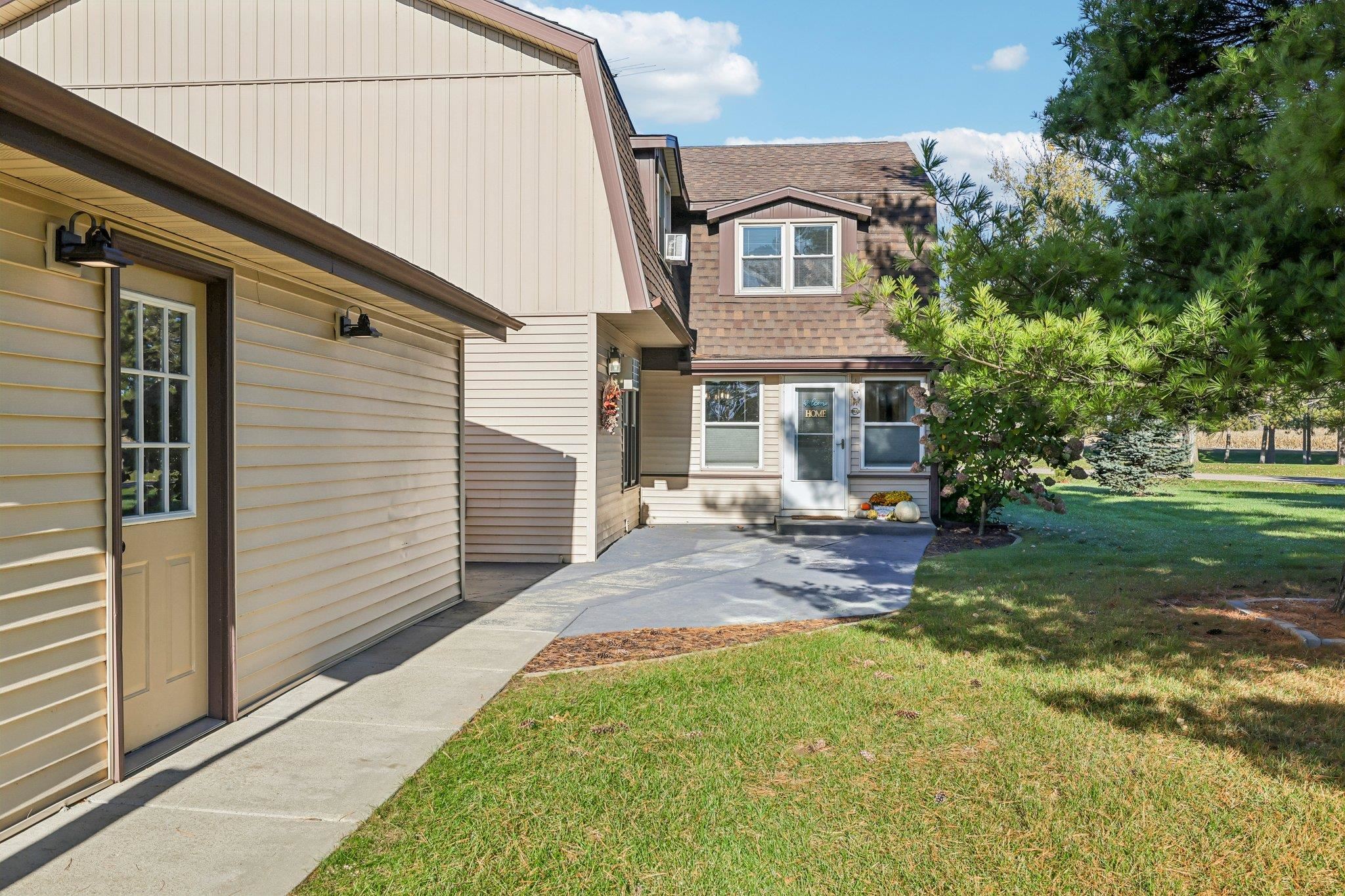 414 Saddle Ridge Property Photo 1