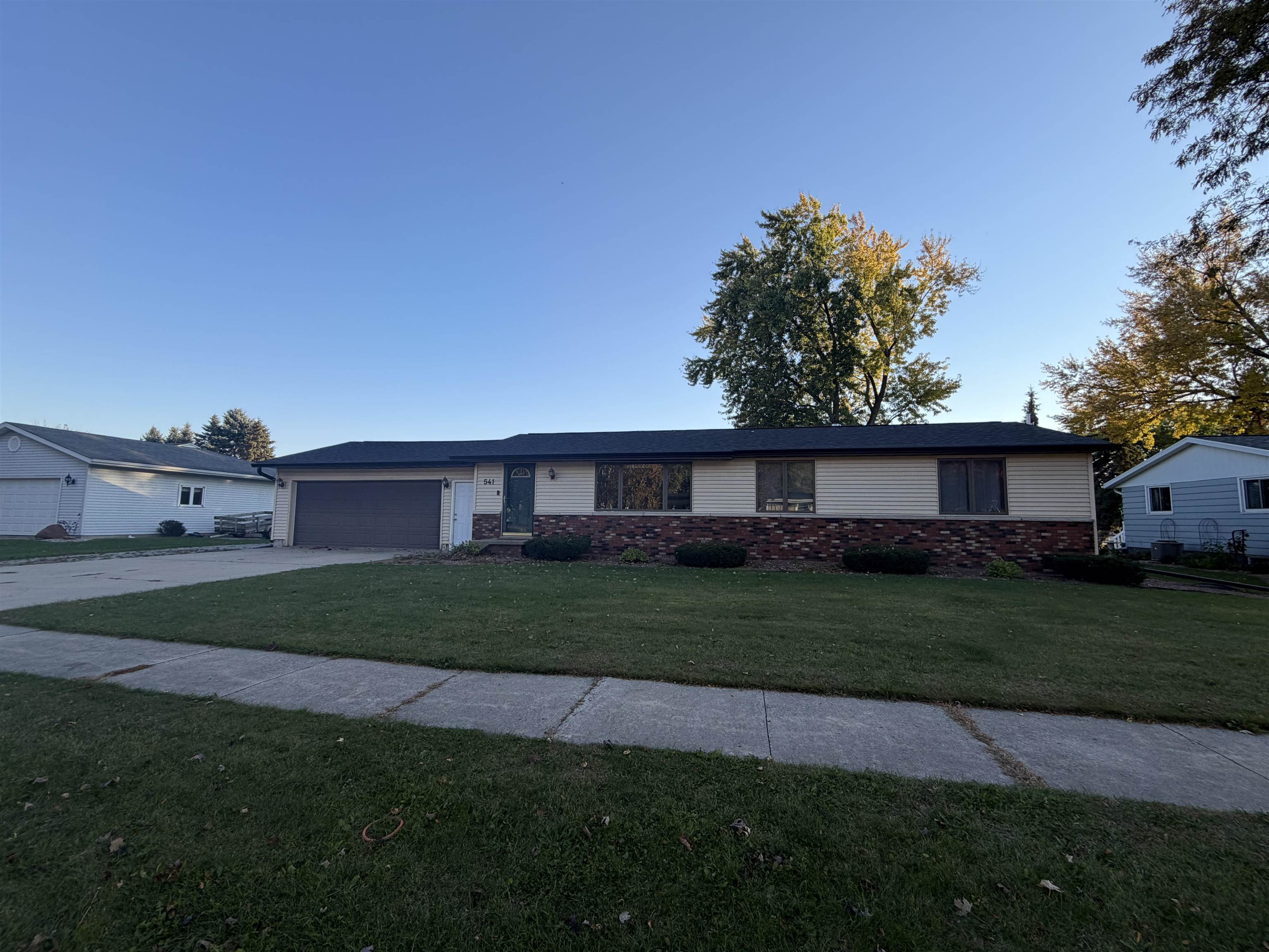 541 Edgewood Drive Property Photo 1