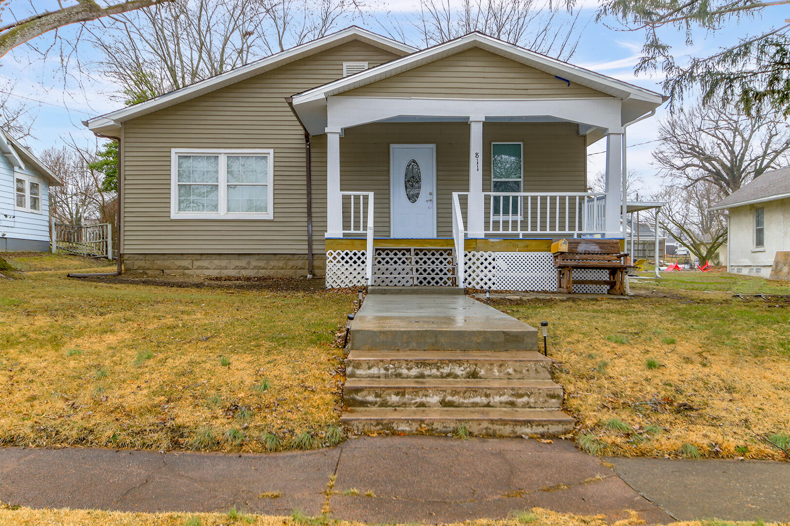811 S Washington Street Property Photo