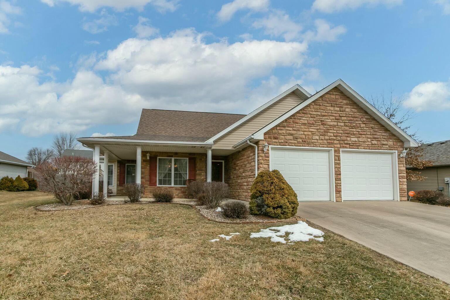 703 Mcneal Lane Property Photo 1