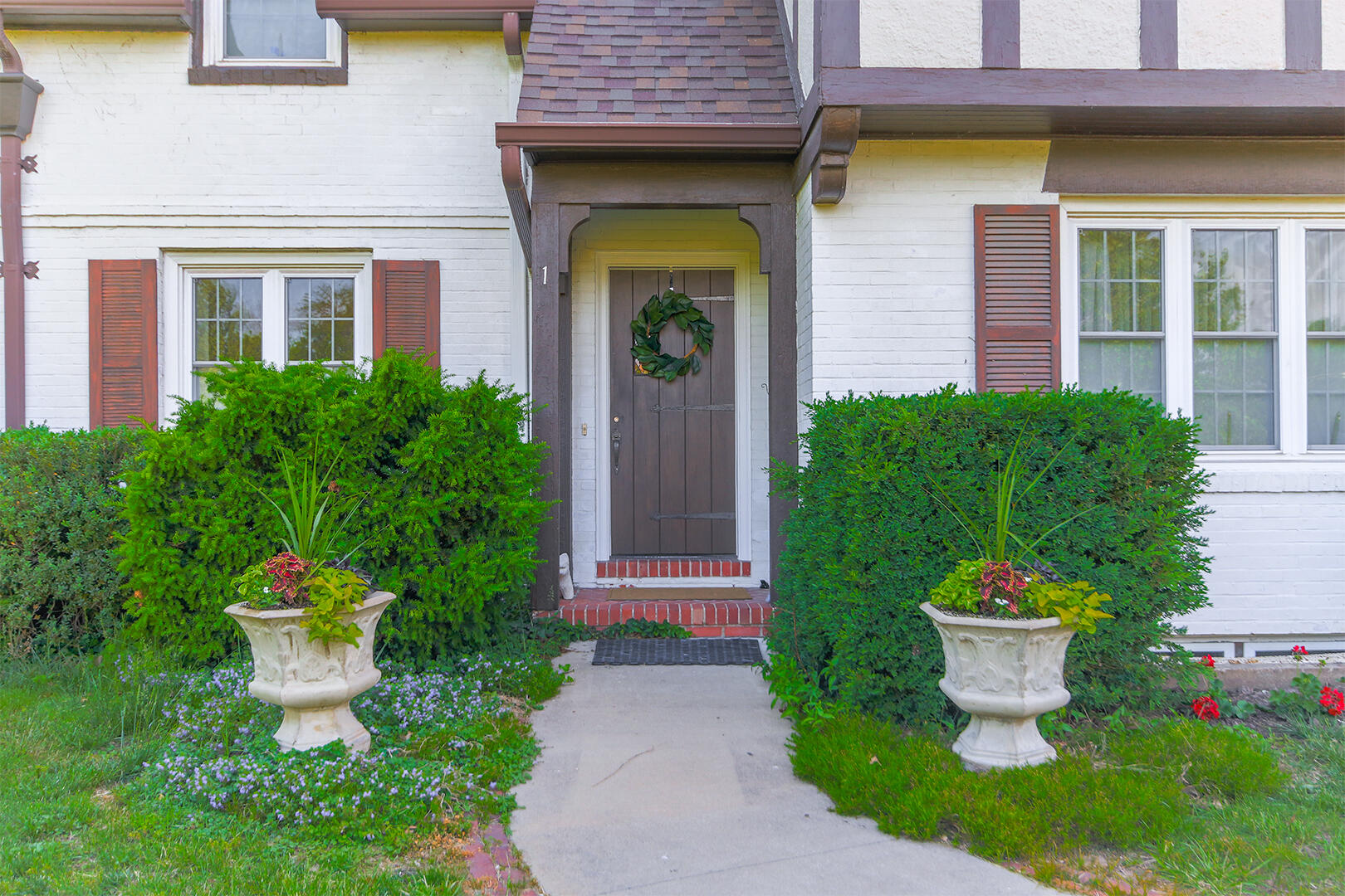 1 Park Circle Property Photo 8