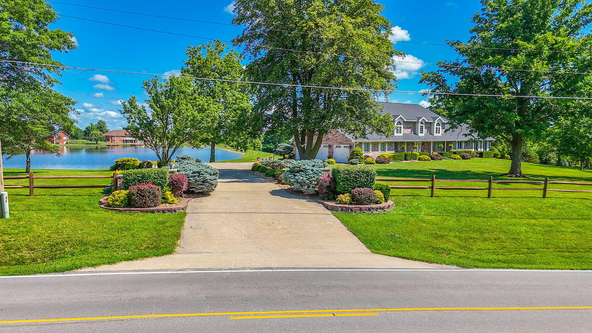 21231 Highway Ff Property Photo 3