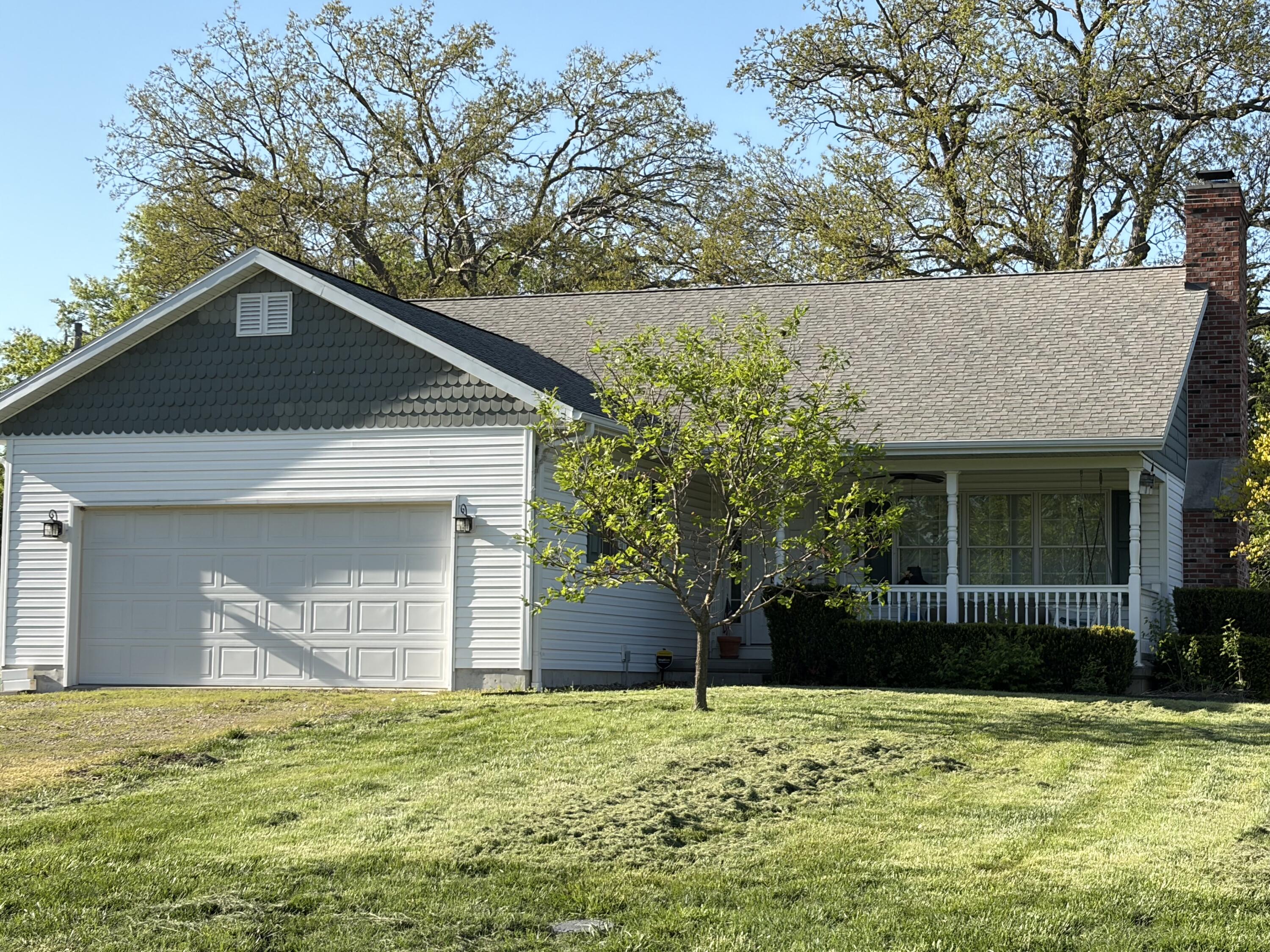 1115 Lakeview Road