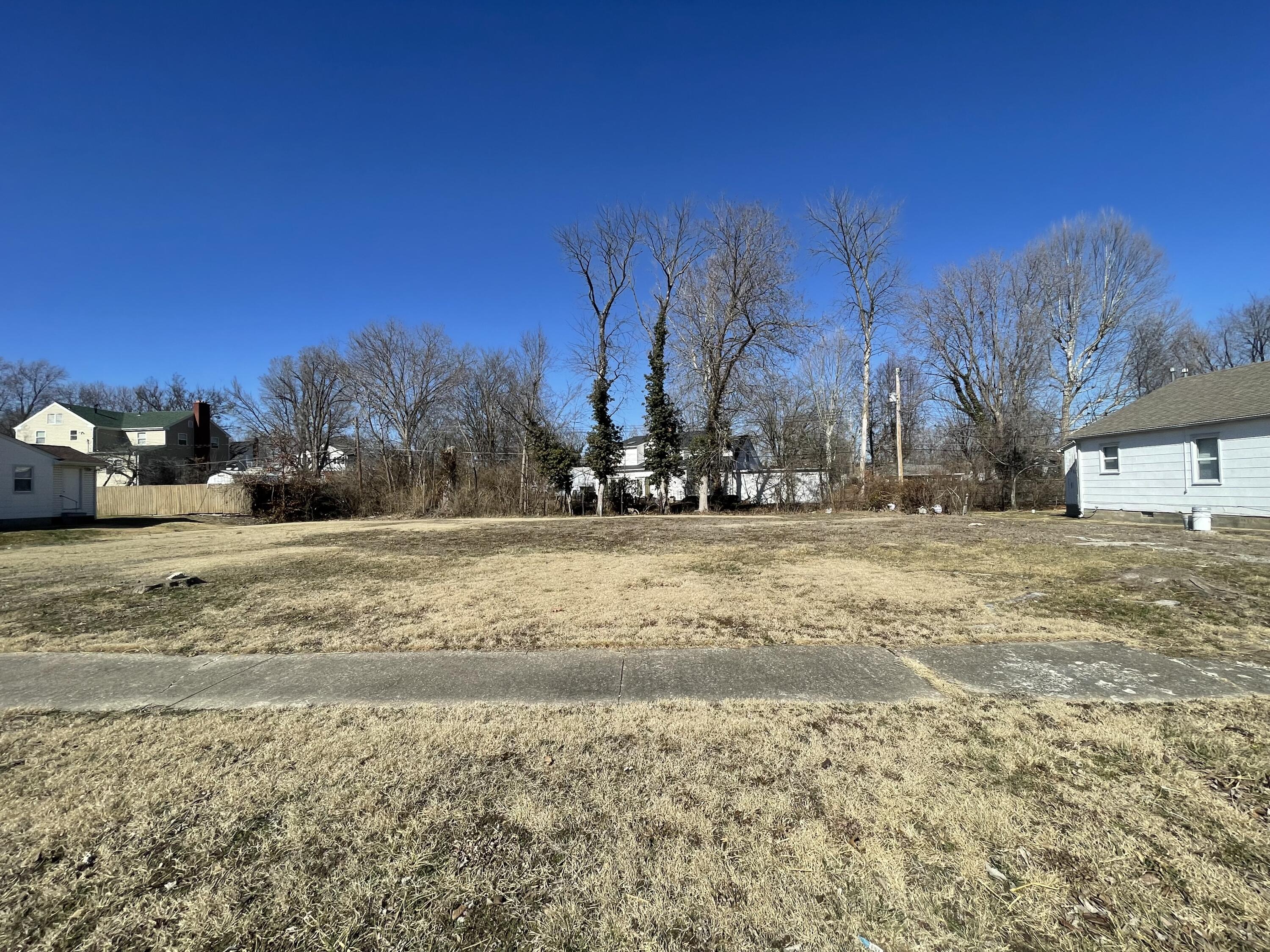 1221 E Jackson Street Property Photo 1
