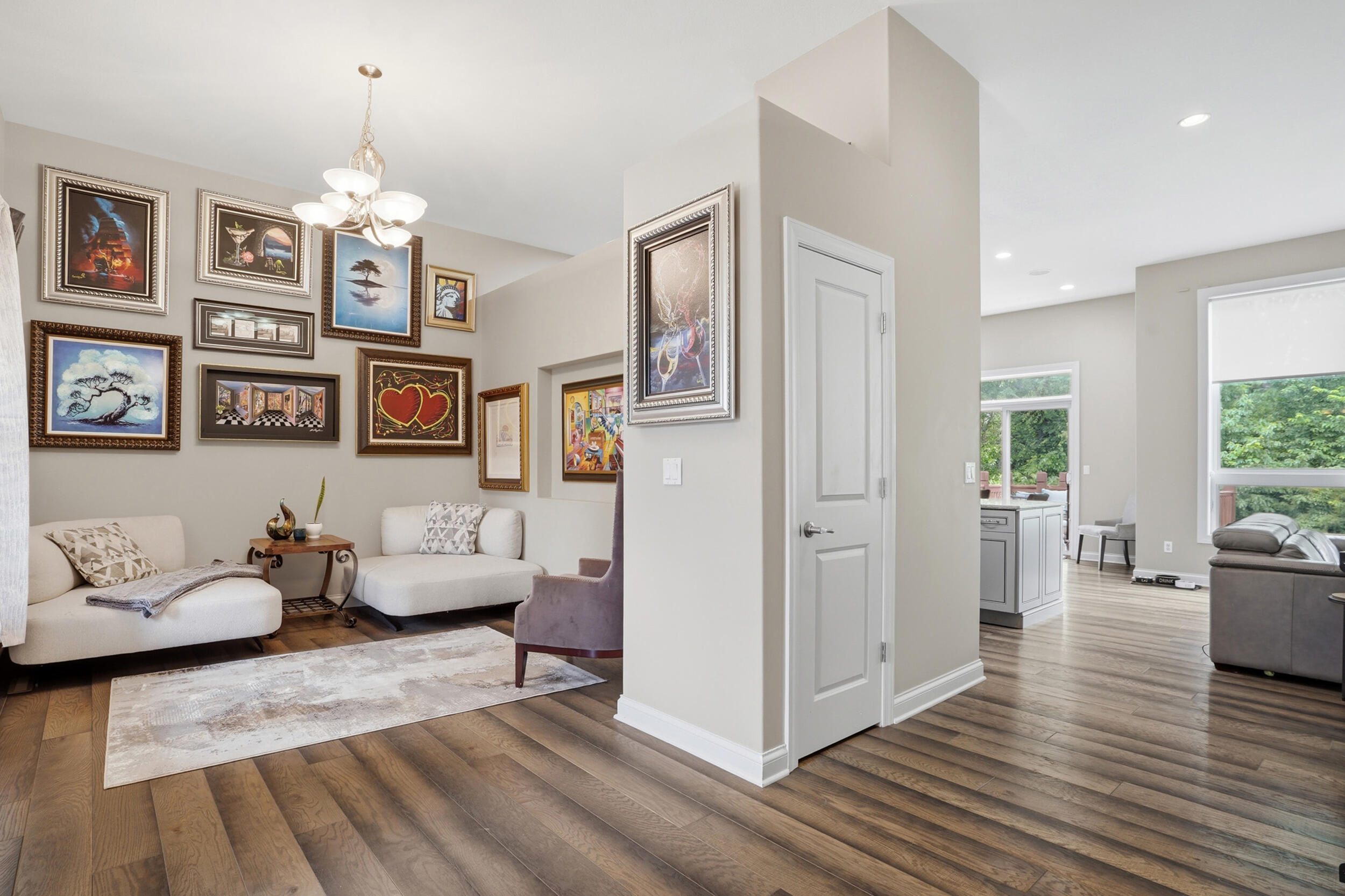 2205 Oak Harbor Court Property Photo 4