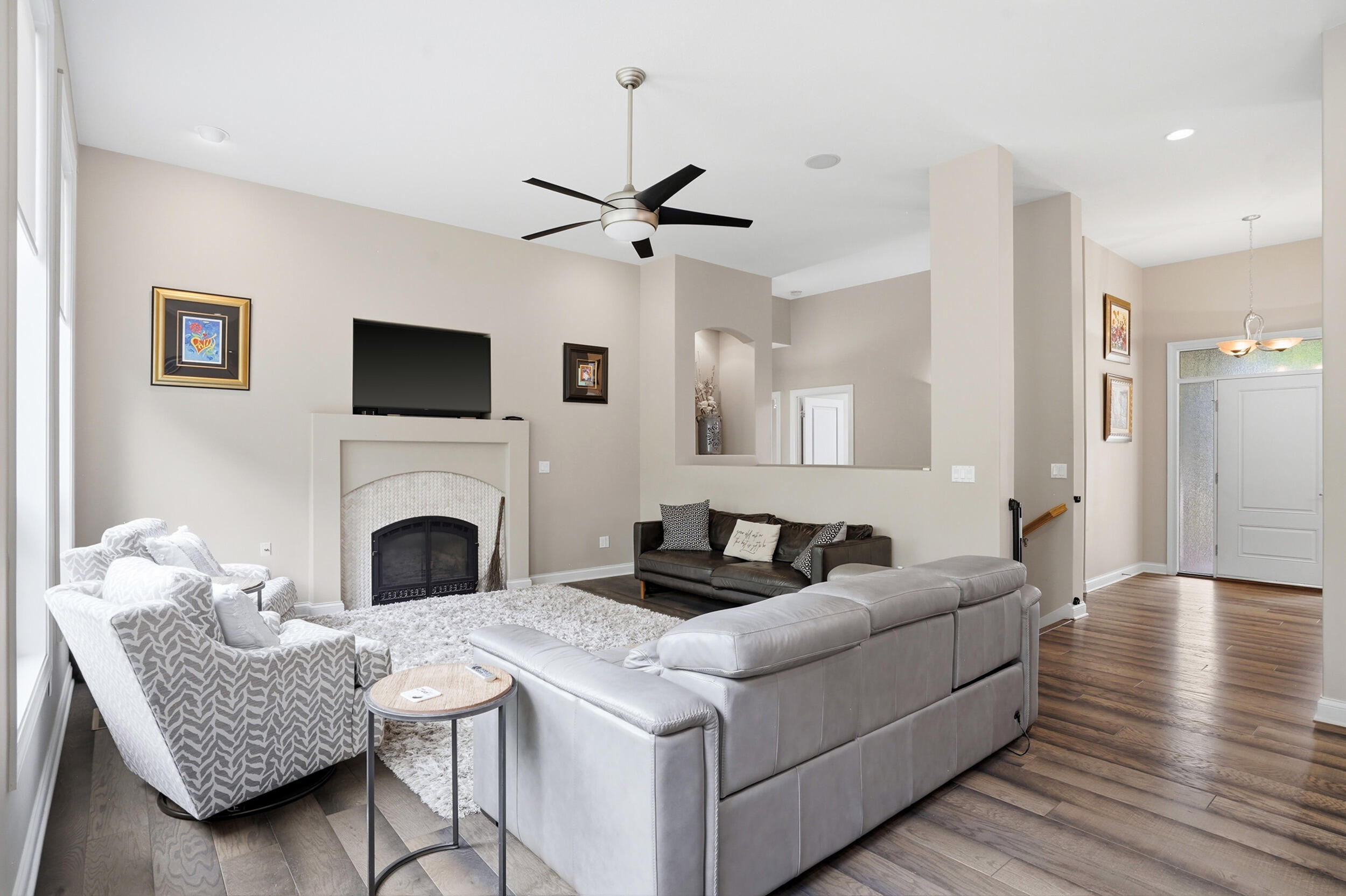 2205 Oak Harbor Court Property Photo 8