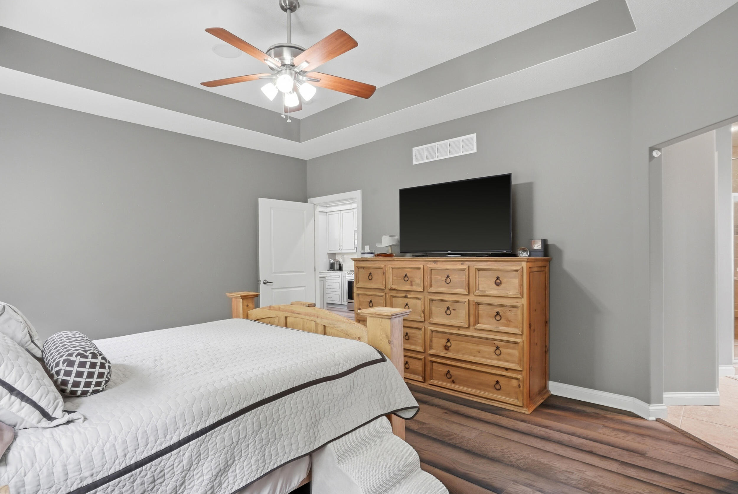 2205 Oak Harbor Court Property Photo 16