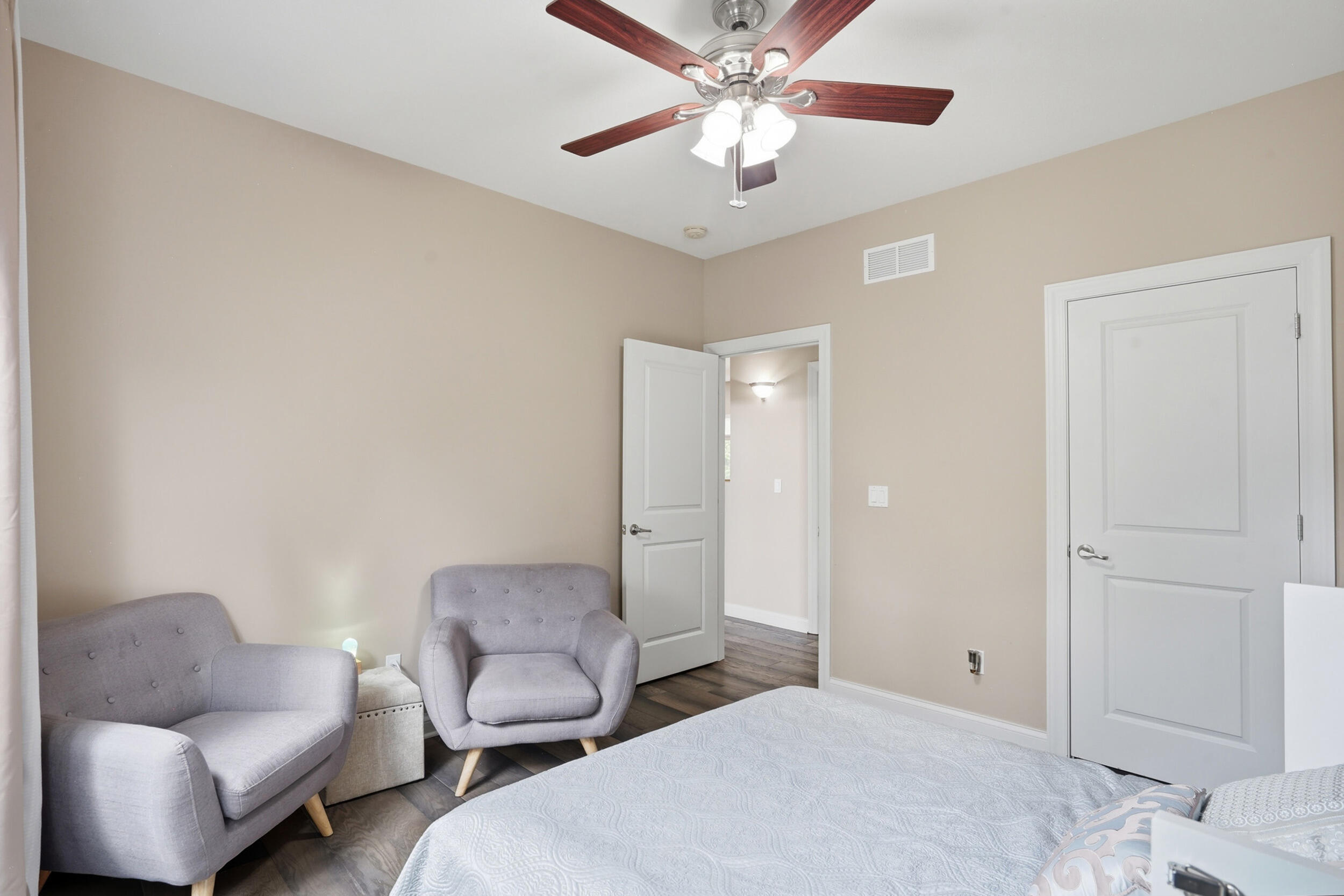 2205 Oak Harbor Court Property Photo 25