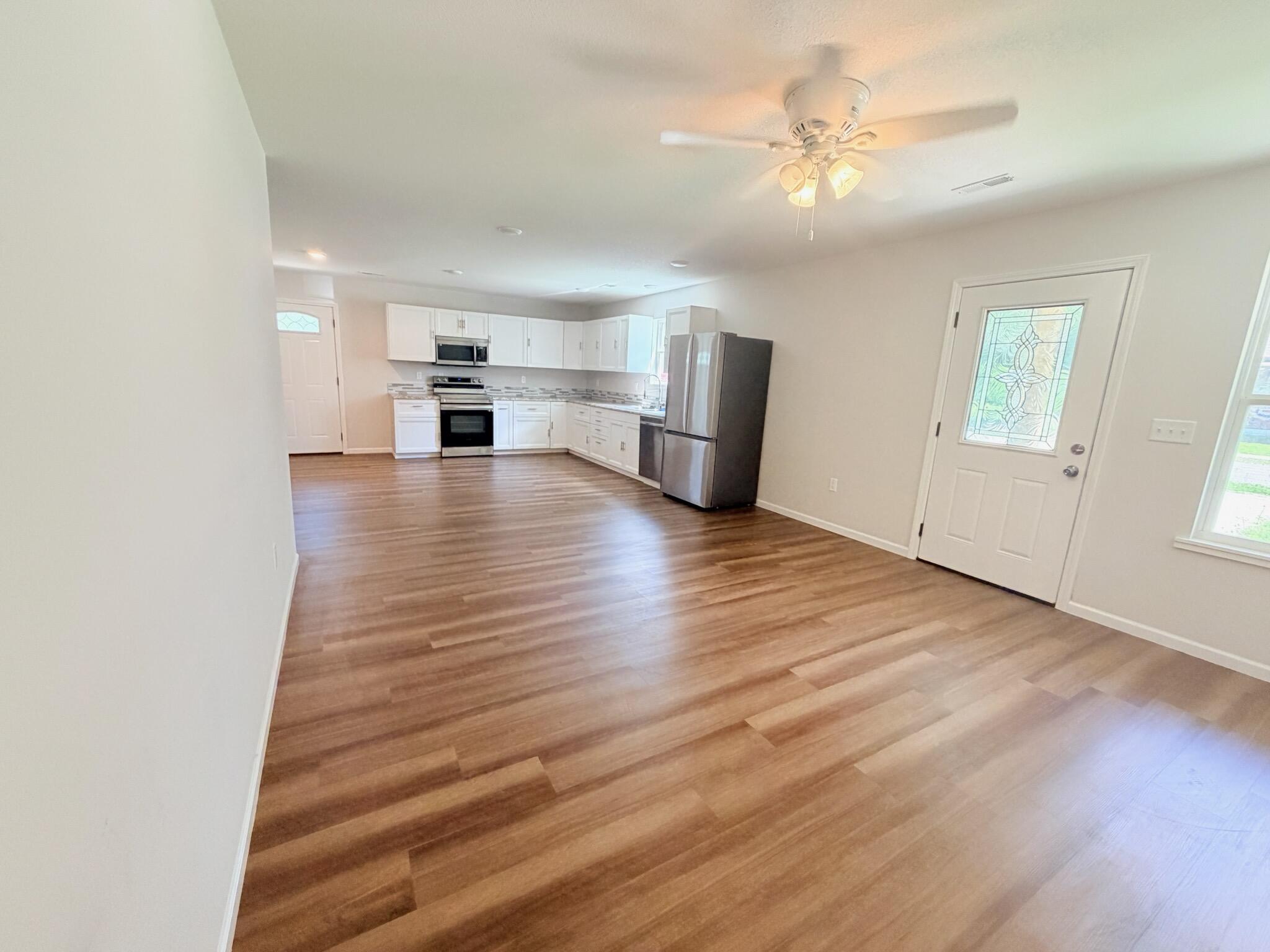 603 W Maple Street Property Photo 1
