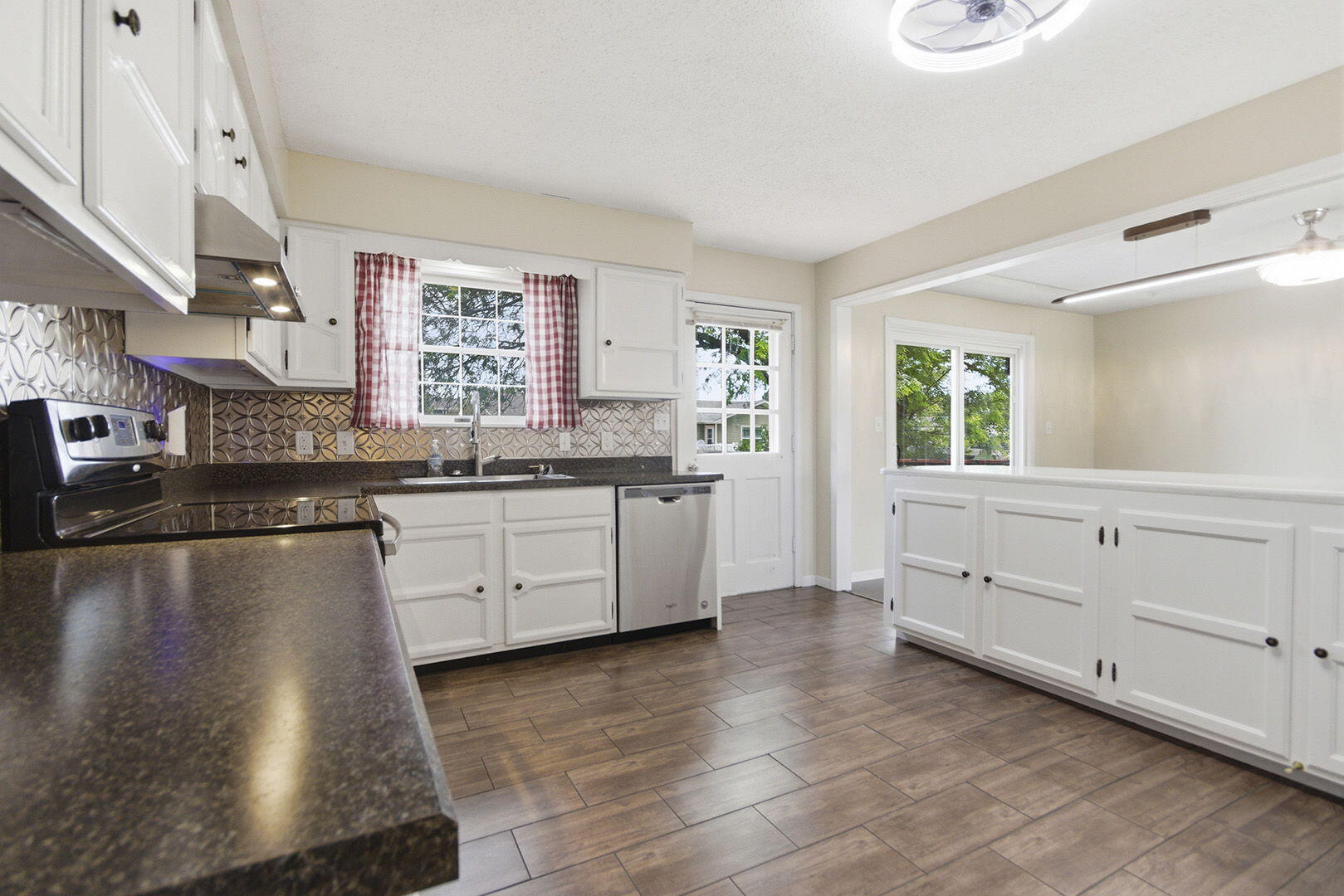 1722 Beacon Street Property Photo 20