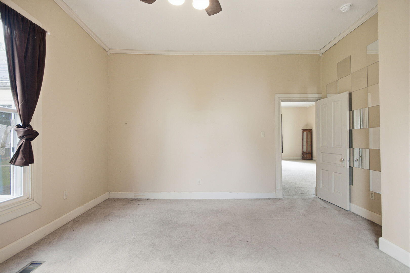 927 E Promenade Street Property Photo 15
