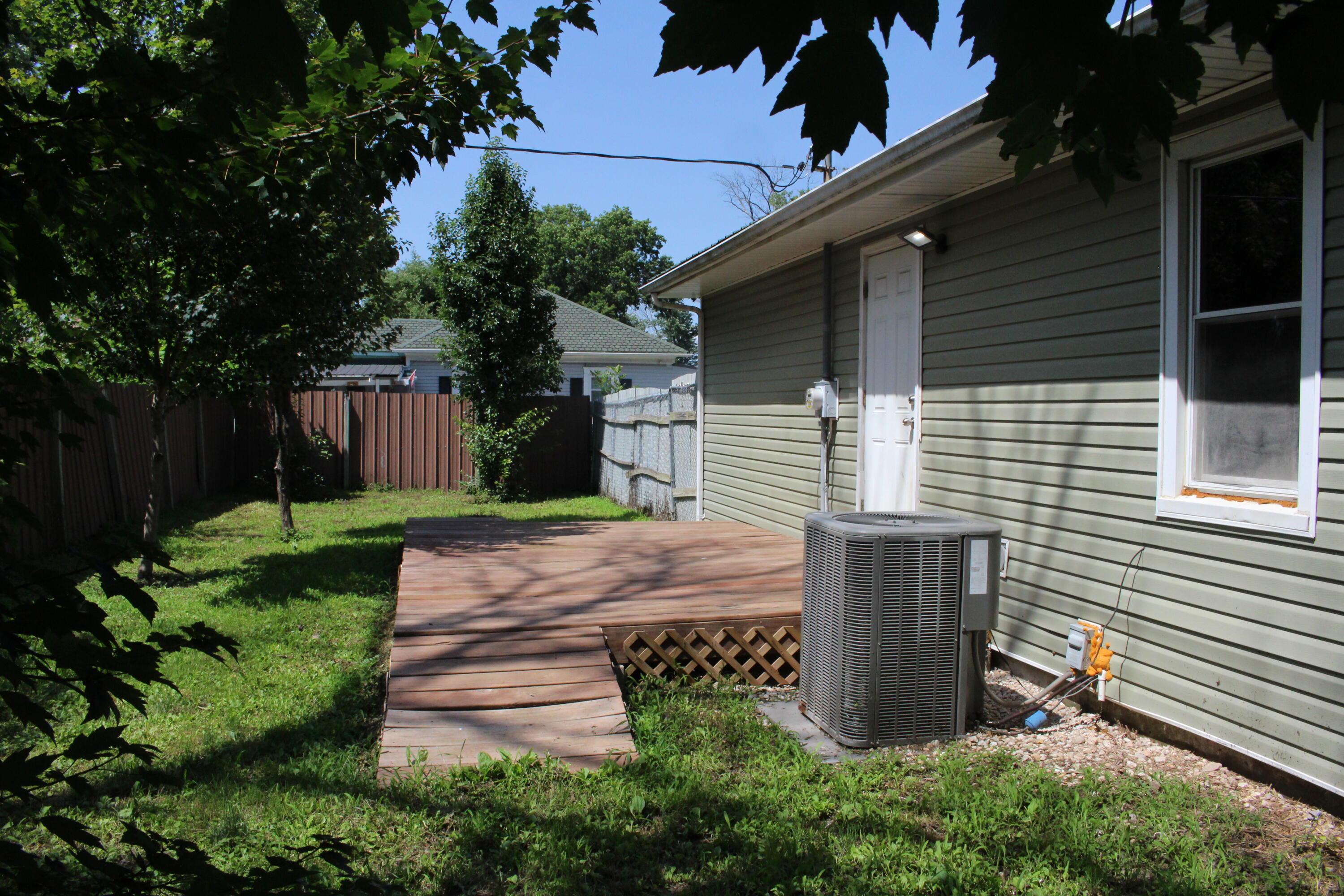 207 Morgan Street Property Photo 17