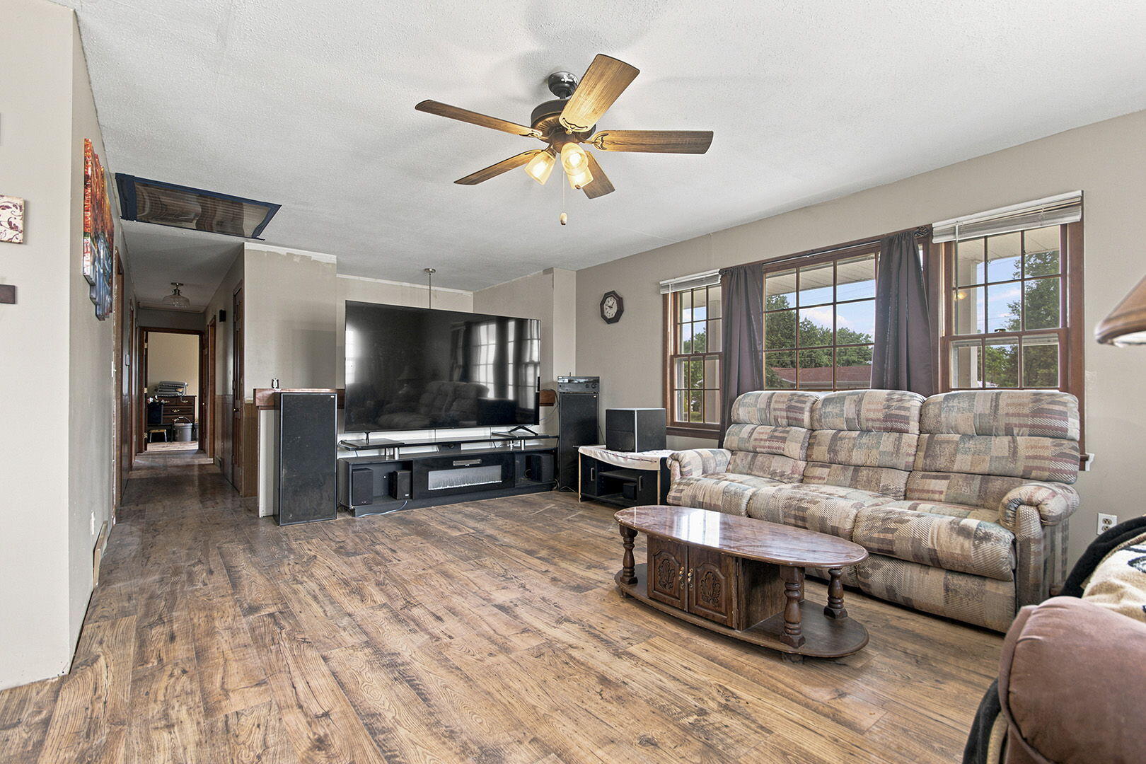 1218 Hendricks Drive Property Photo 11
