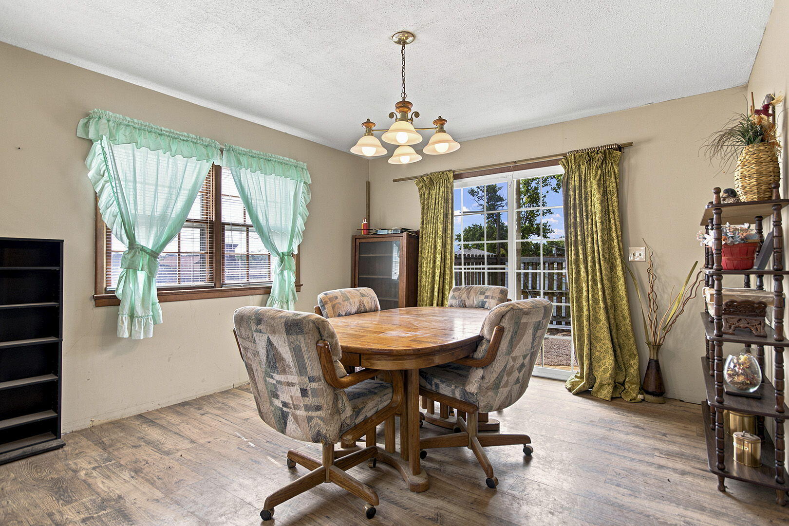 1218 Hendricks Drive Property Photo 15