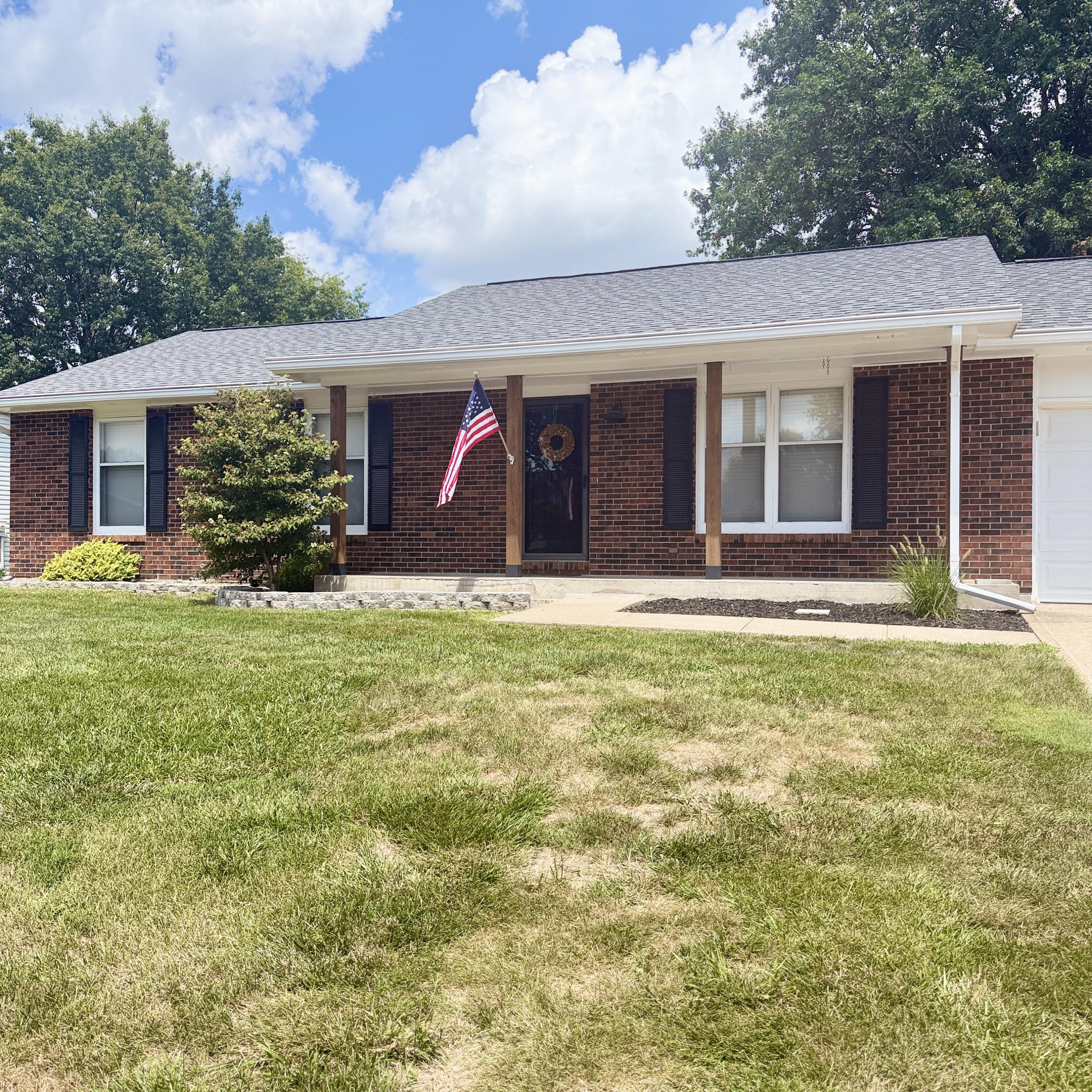 2350 Park Crest Property Photo 1