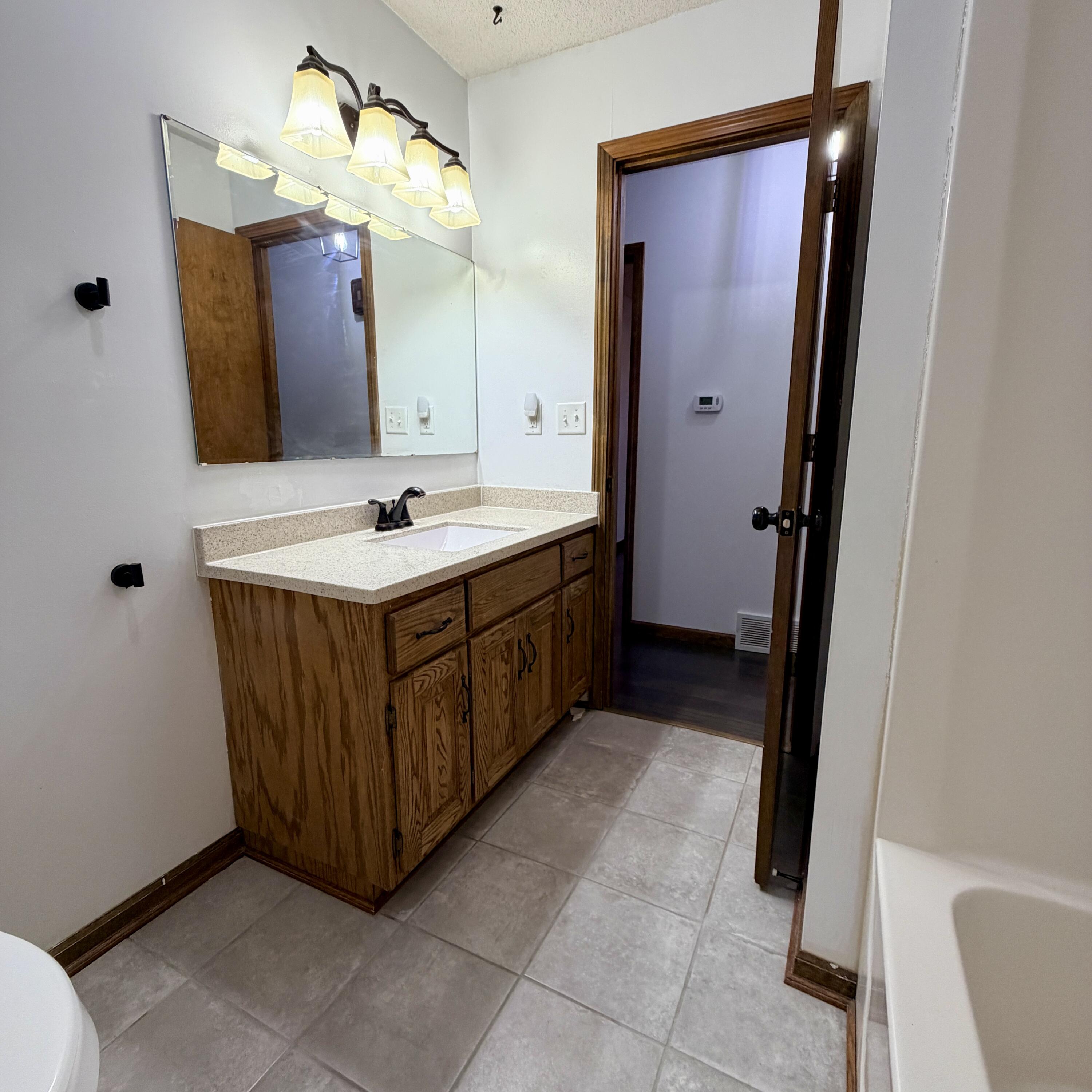 2350 Park Crest Property Photo 13