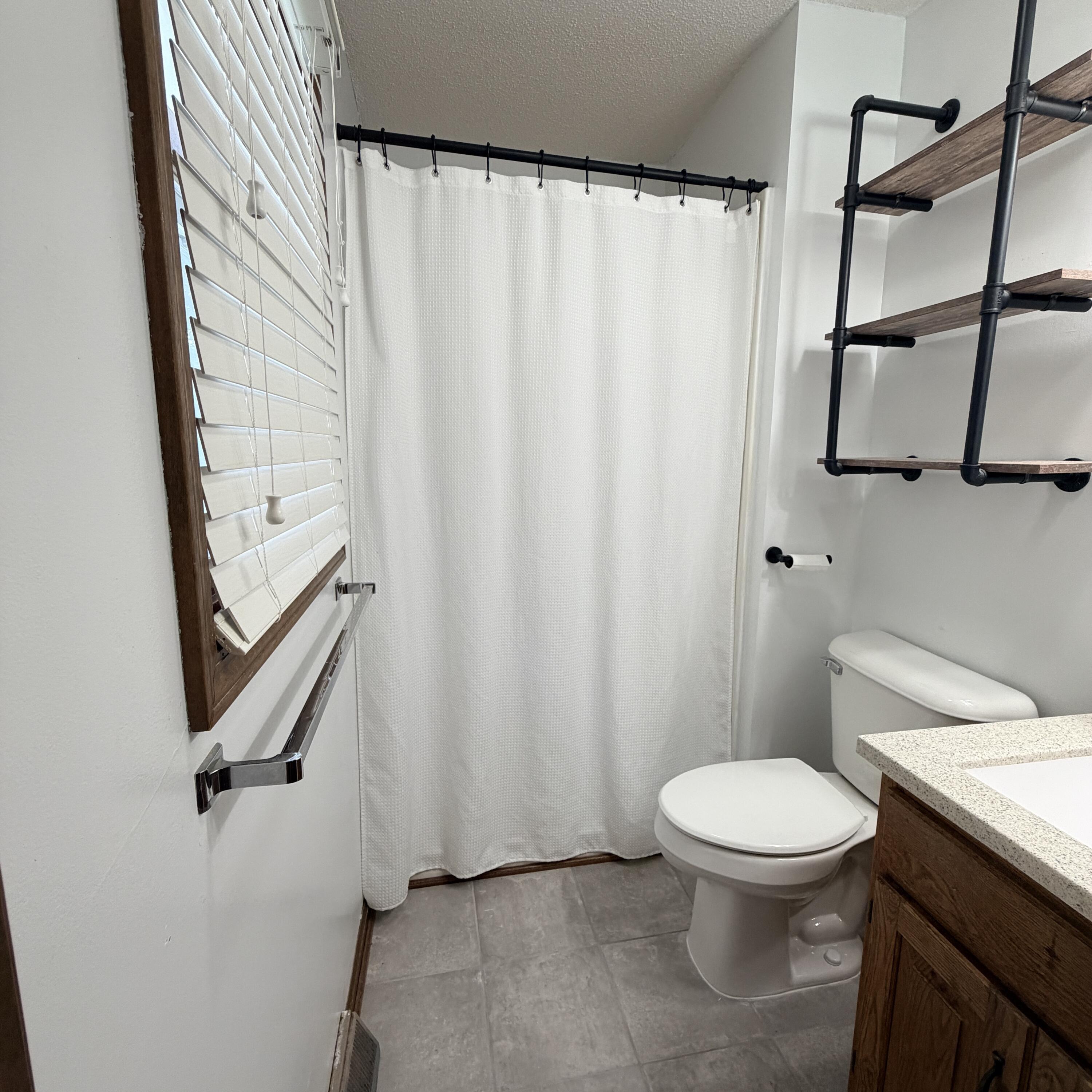 2350 Park Crest Property Photo 16