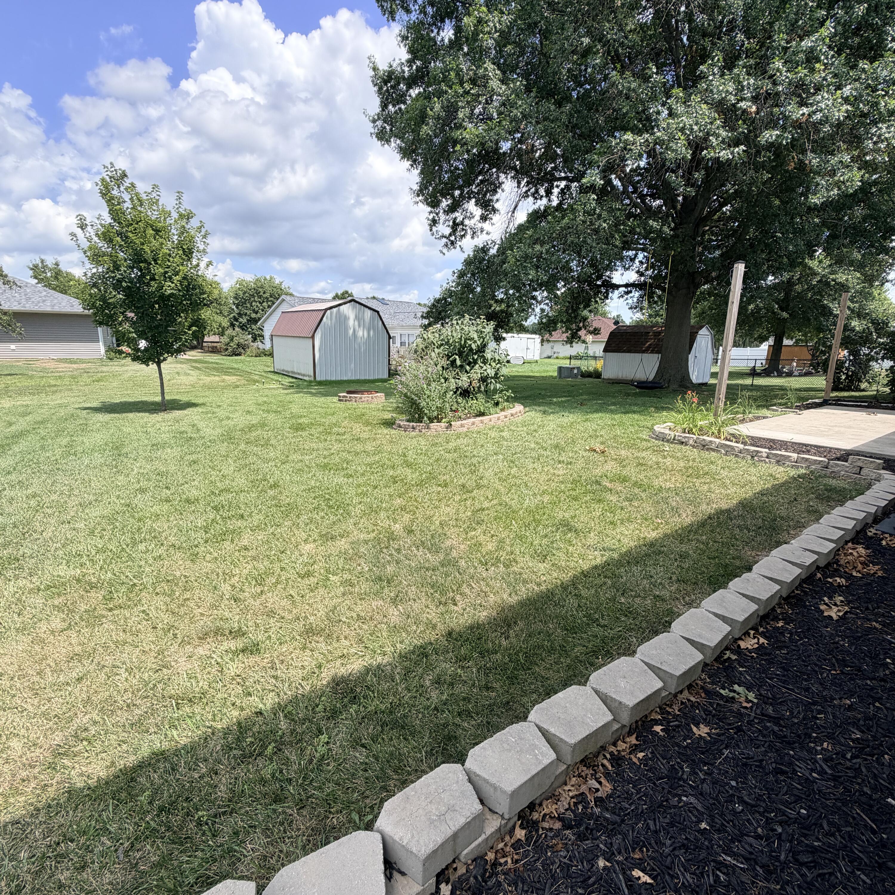 2350 Park Crest Property Photo 25