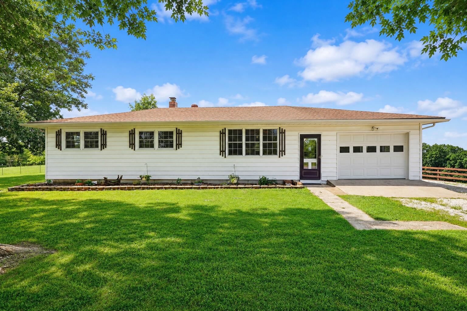 7380 State Road Vv Property Photo 1