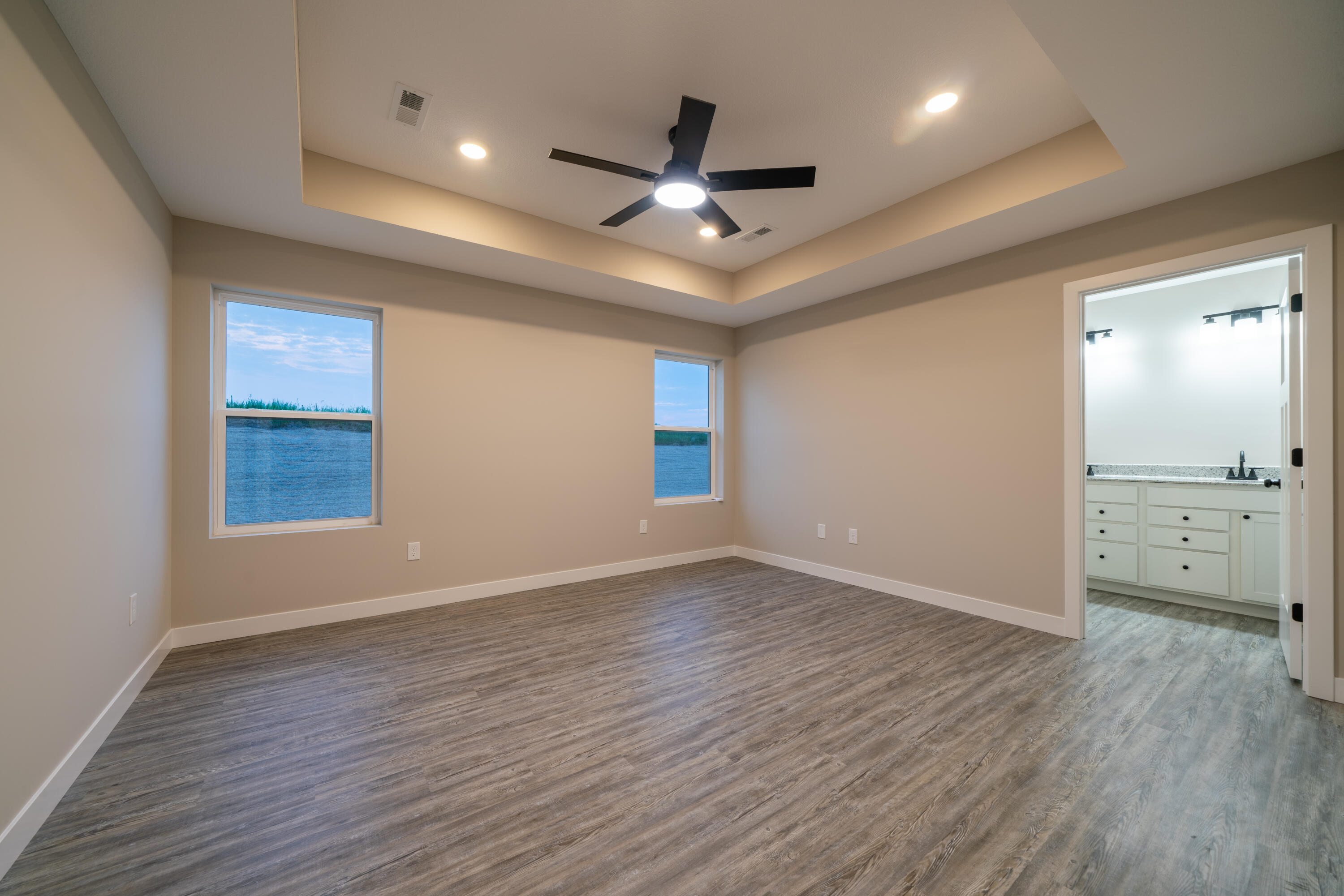 14905 Welch Drive Property Photo 15