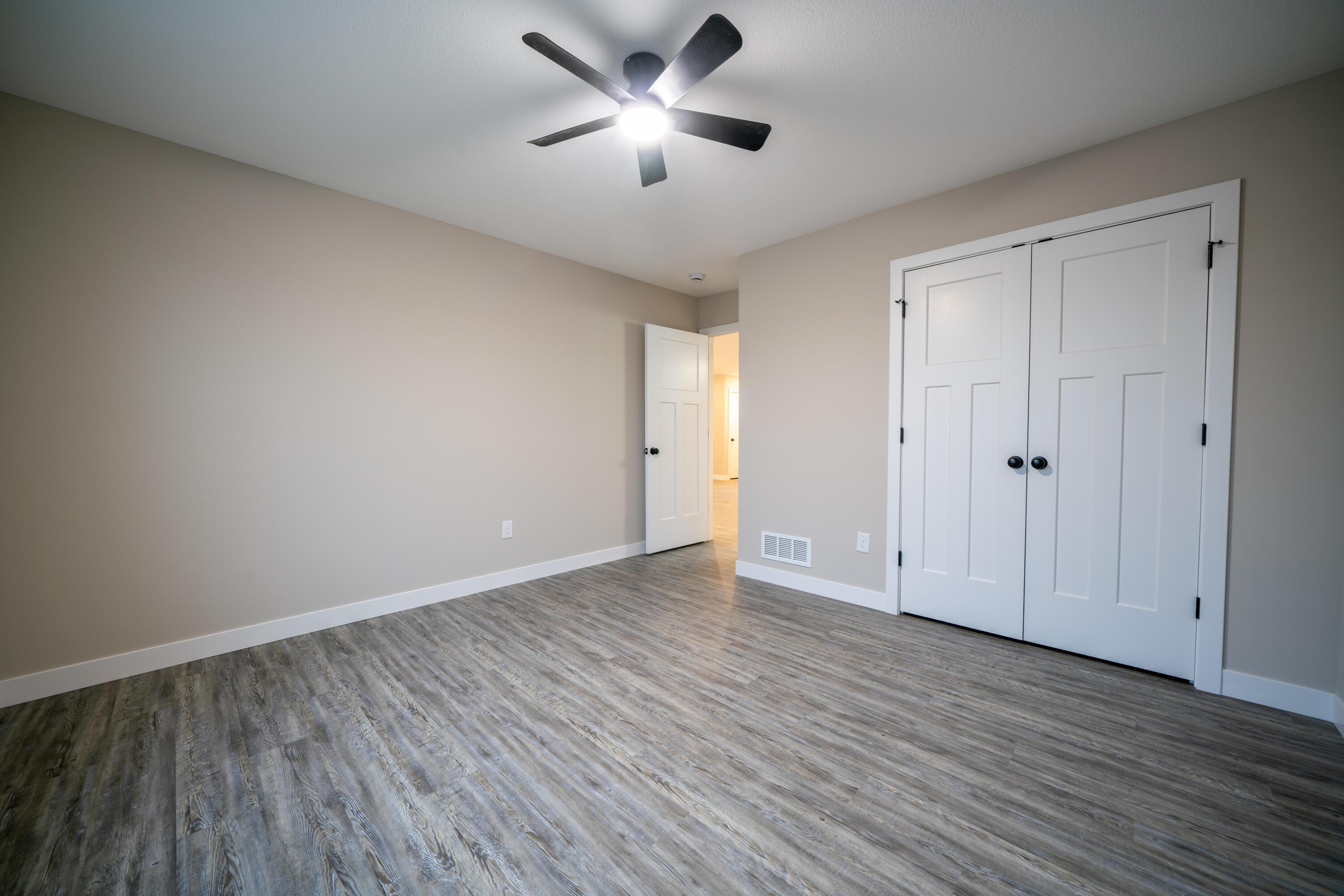 14905 Welch Drive Property Photo 26
