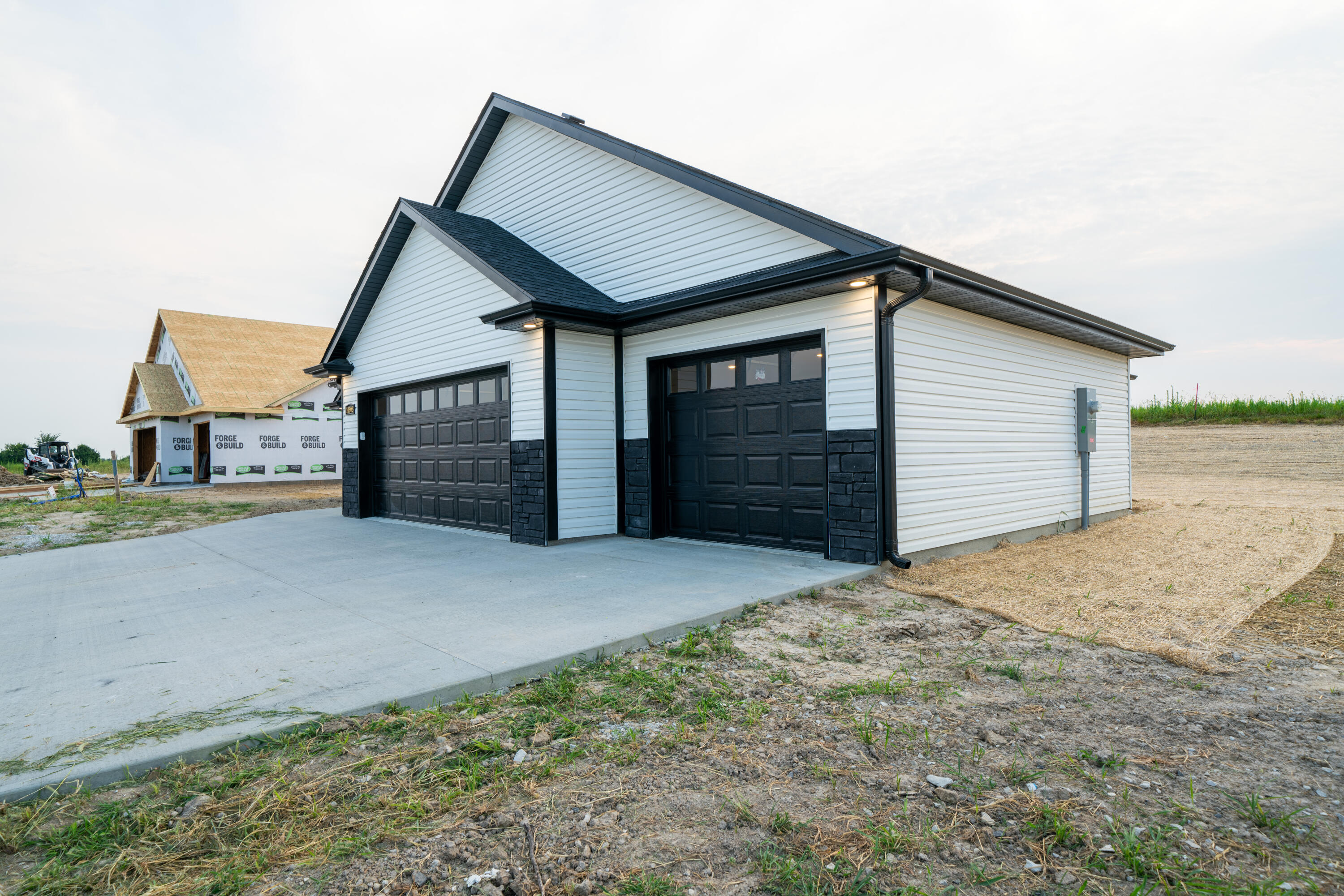 14905 Welch Drive Property Photo 33