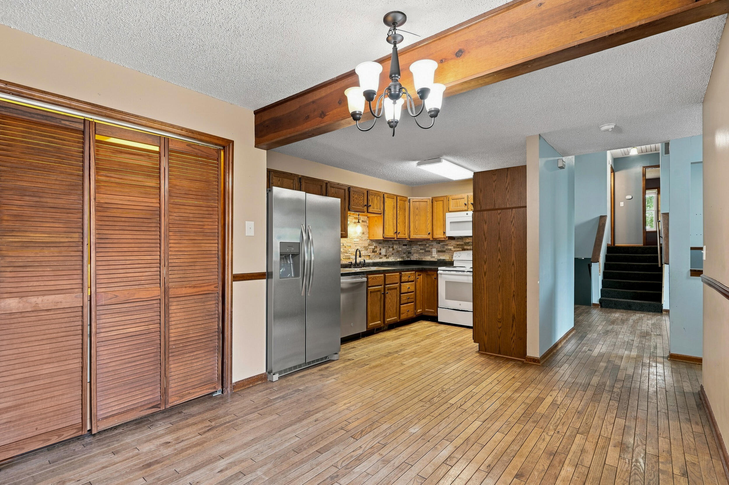 4318 Christian Fellowship Road Property Photo 6