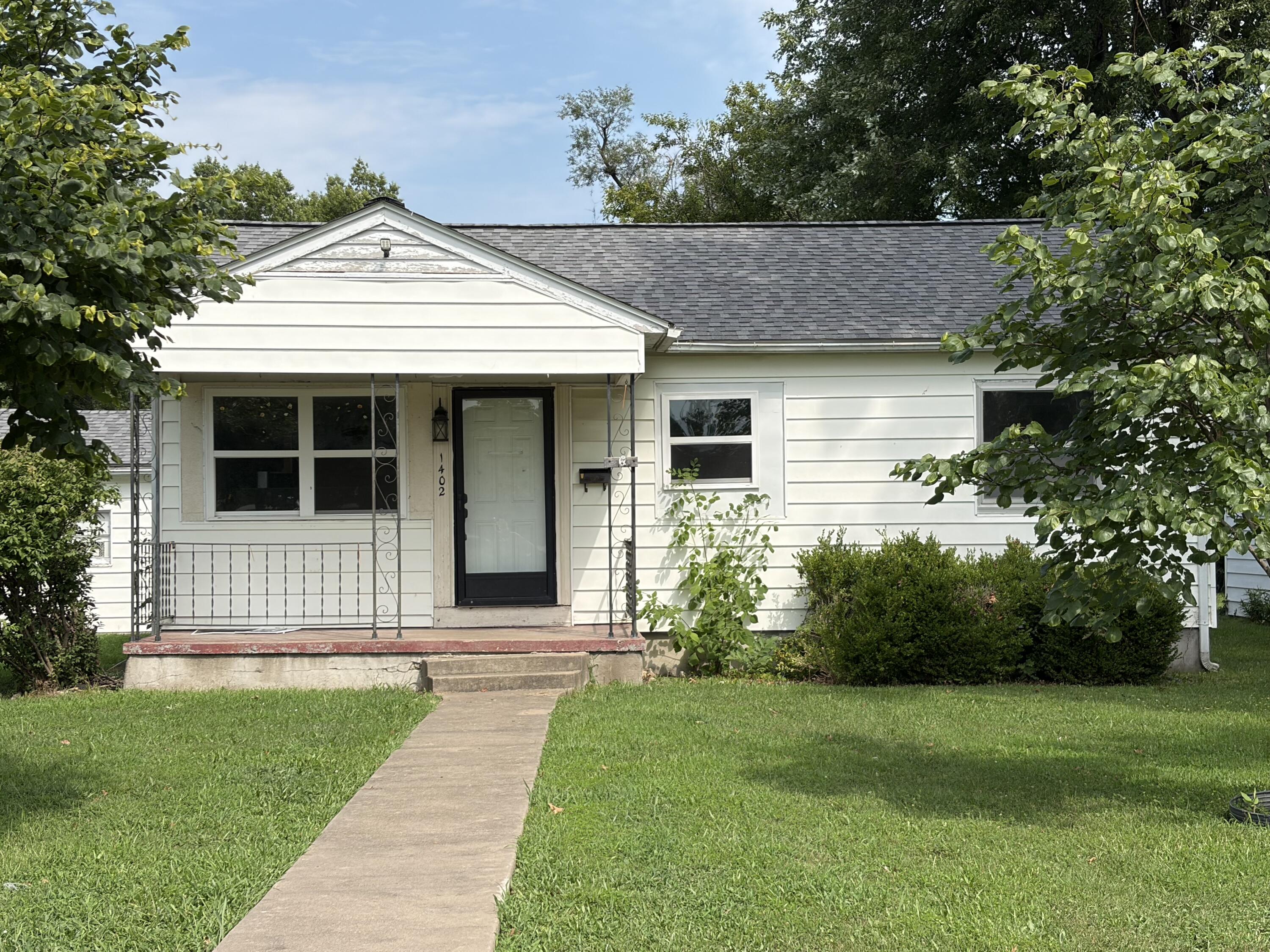 1402 S Morris Street Property Photo 1