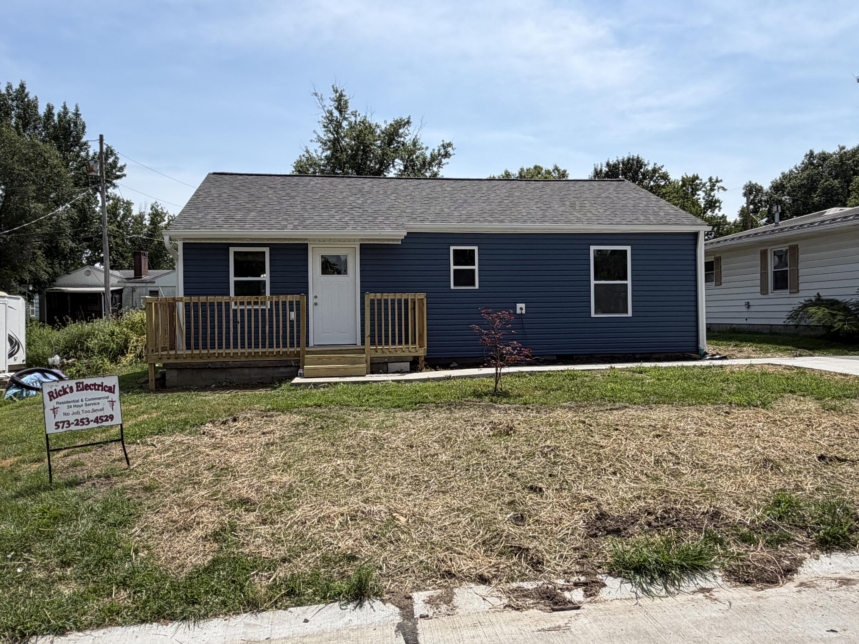 1022 Francis Street Property Photo 1