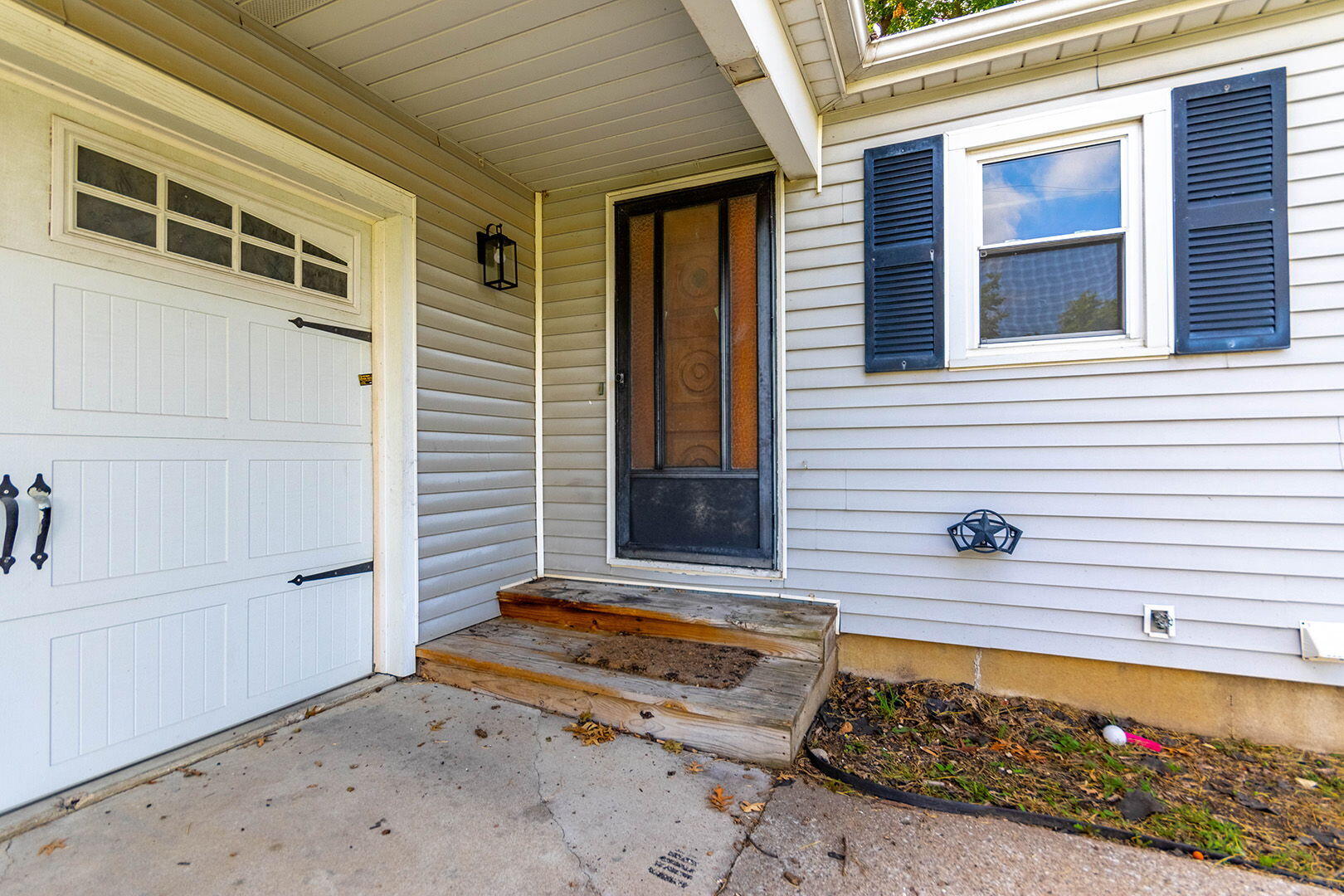 8975 State Highway 15 Property Photo 5