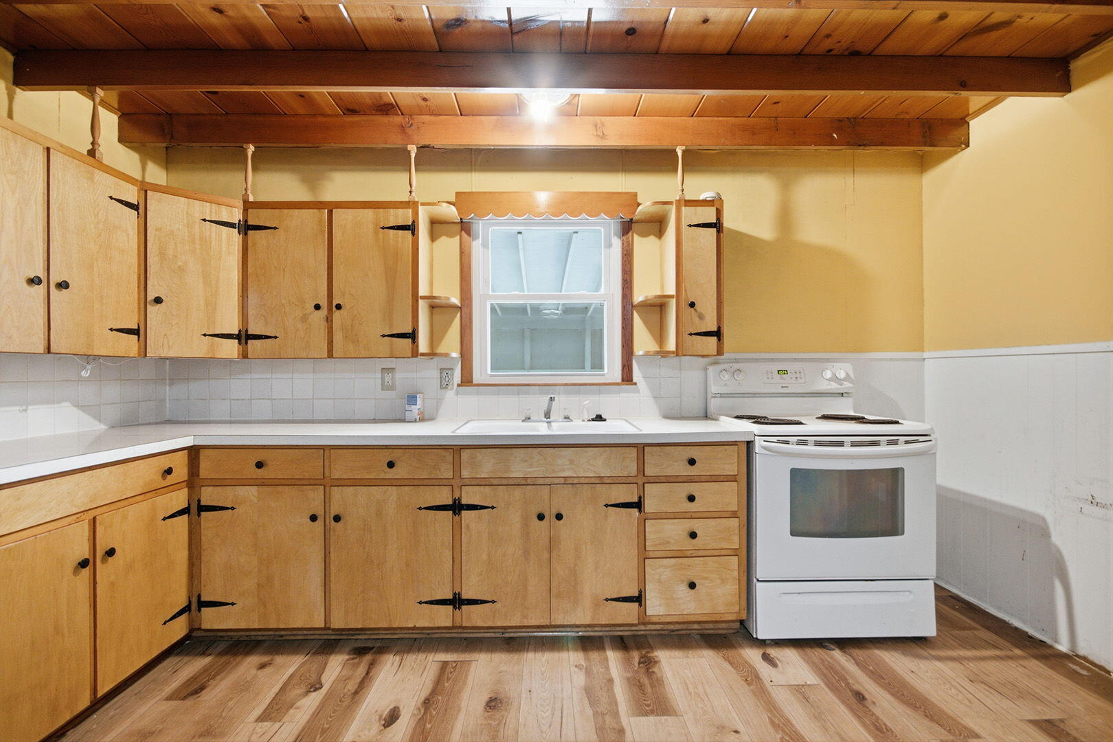 8975 State Highway 15 Property Photo 18
