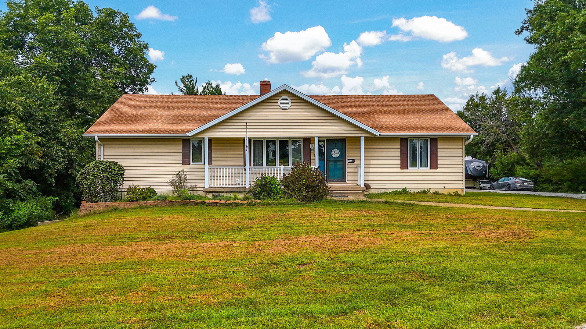 18541 Highway Ff Property Photo 1