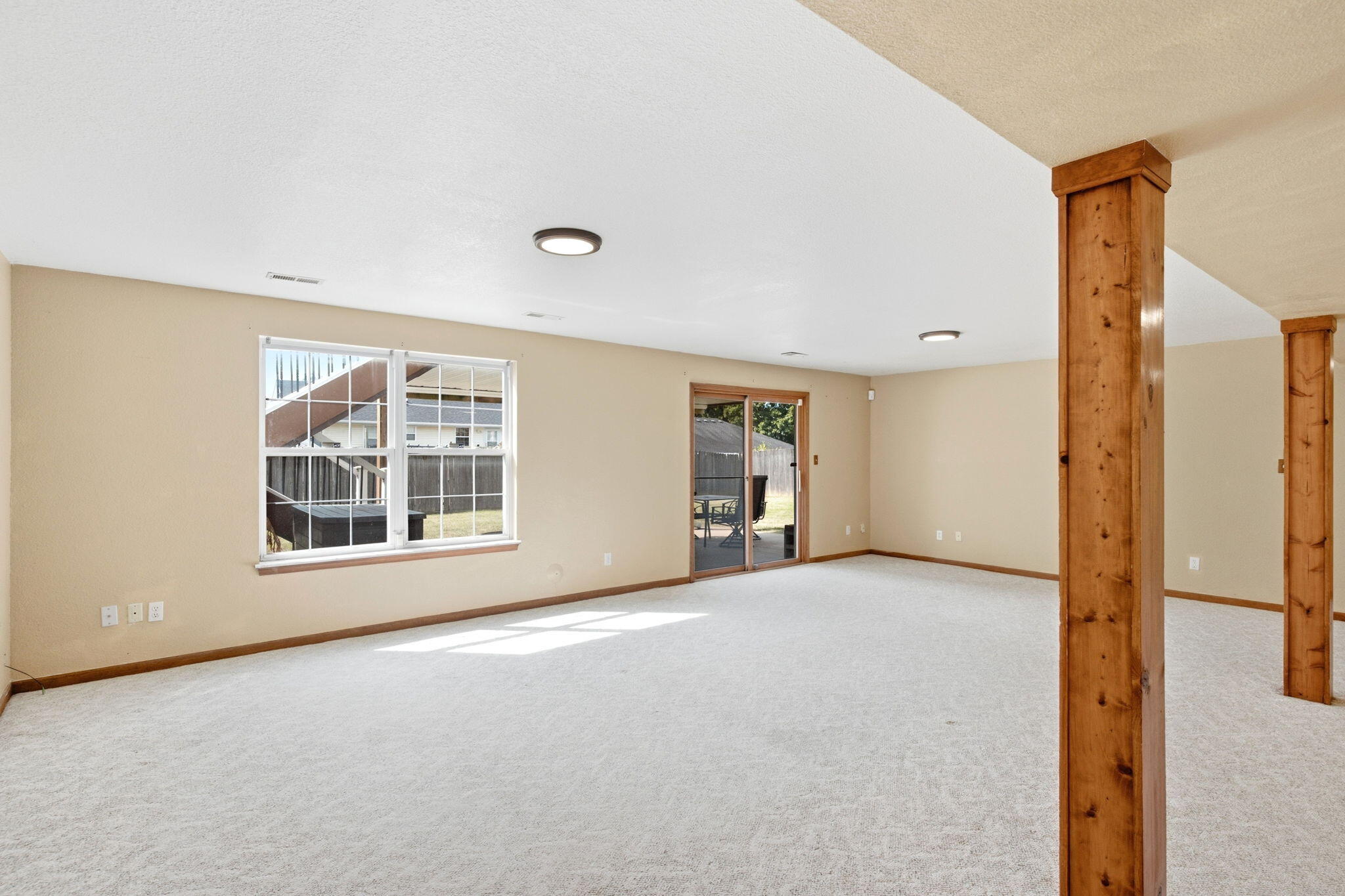 1502 E Preakness Drive Property Photo 21