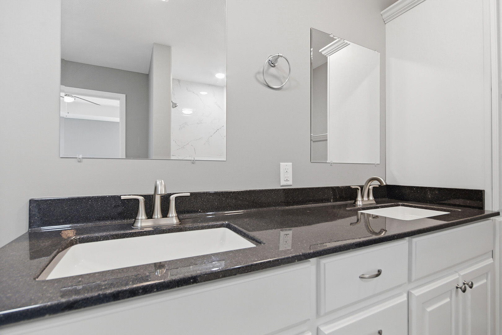 524 W Maple Street Property Photo 33