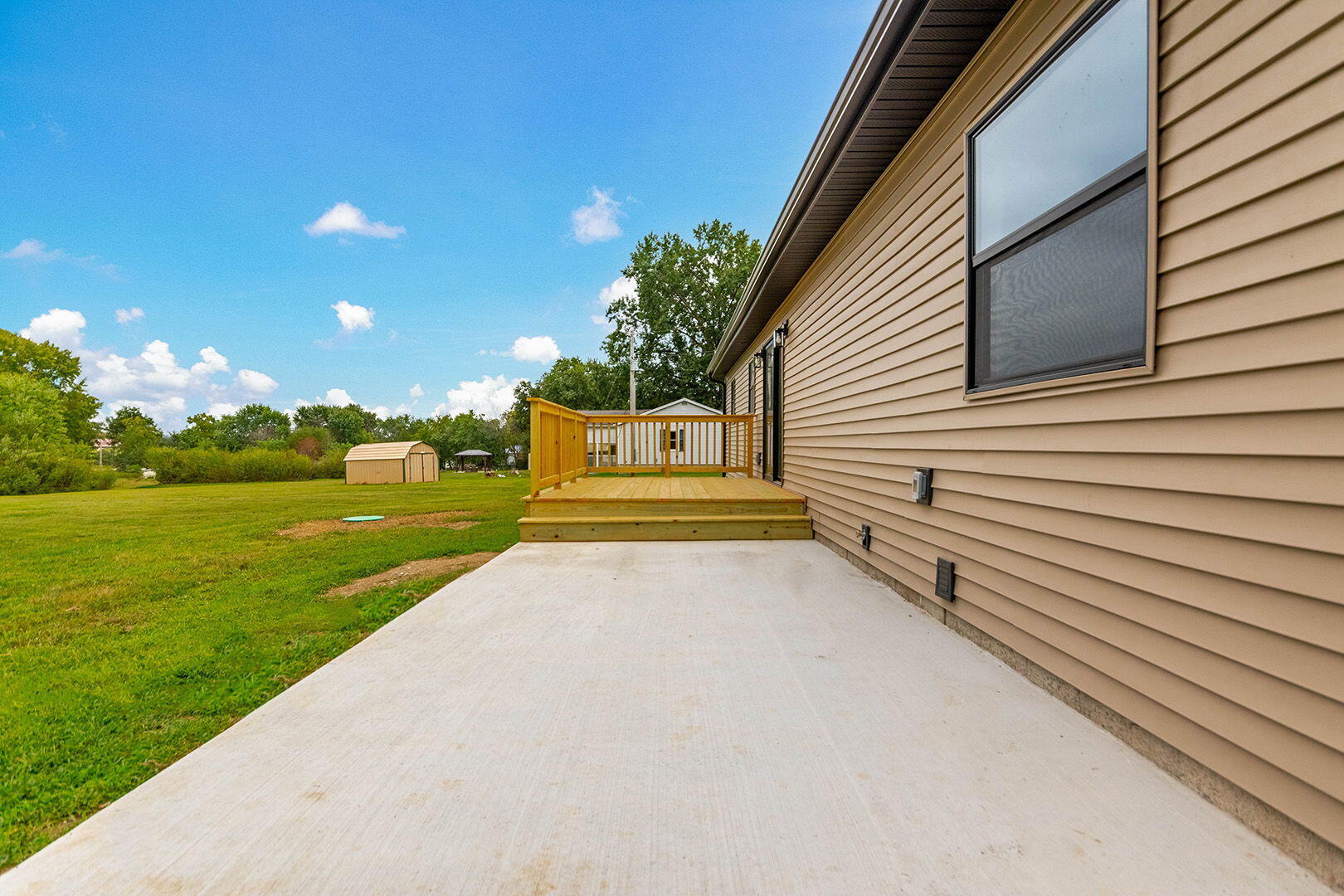 8930 State Highway 15 Property Photo 35
