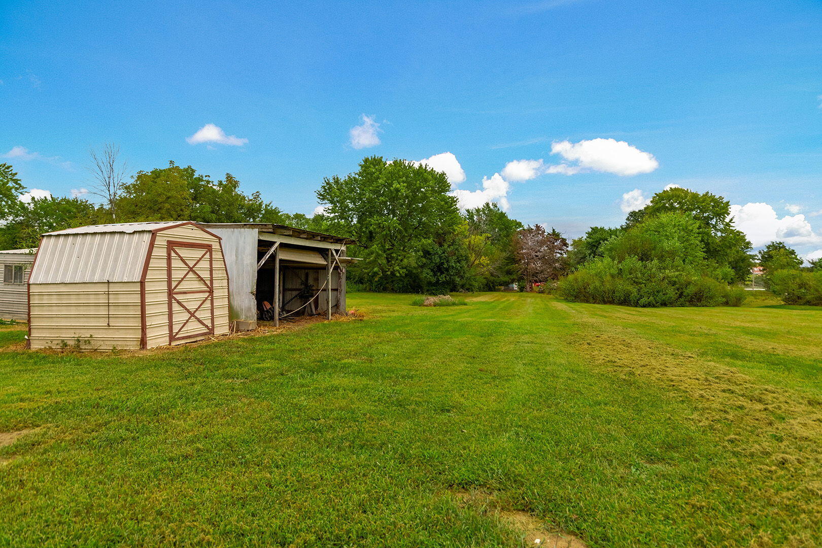 8930 State Highway 15 Property Photo 39