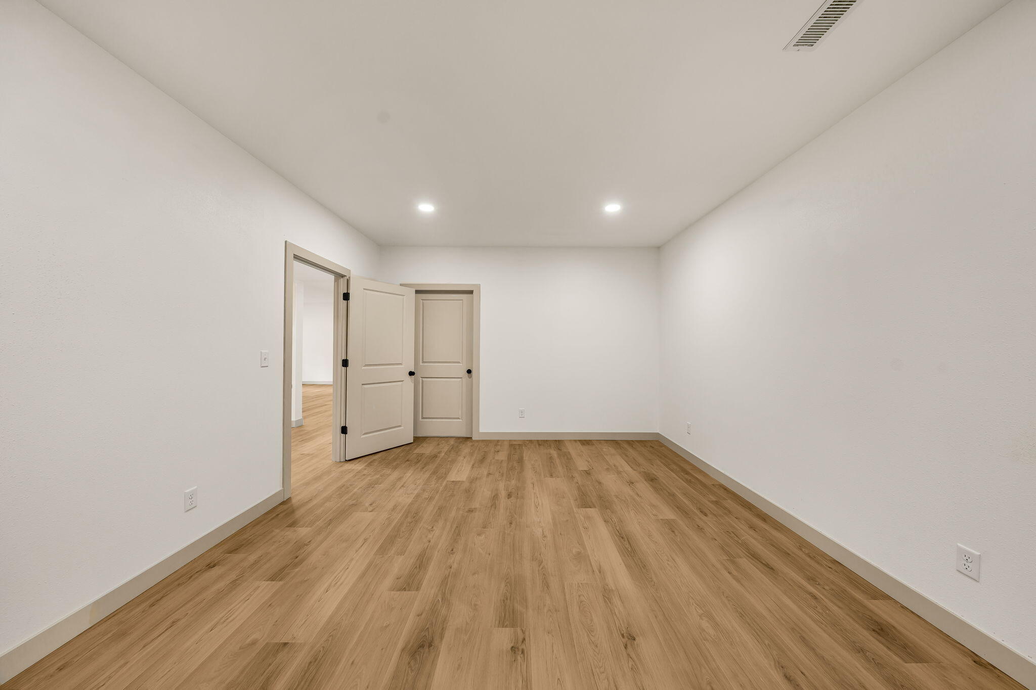 959 Cochise Drive Property Photo 42