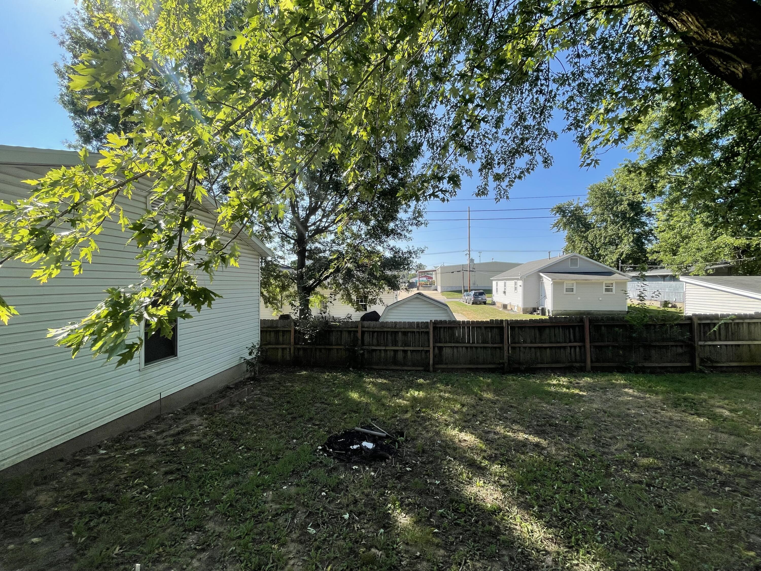 1010 E Jackson Street Property Photo 10