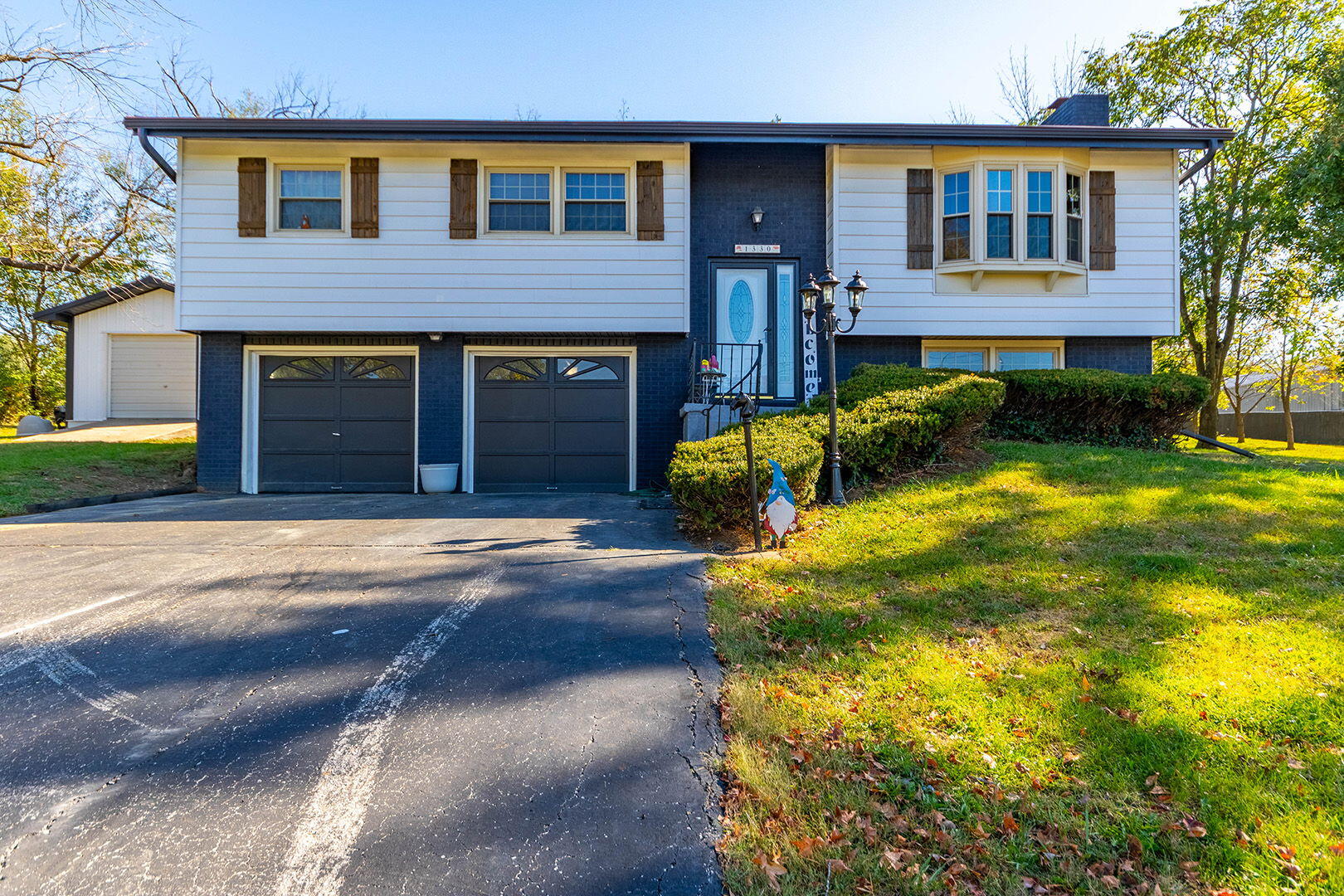 1330 Paris Road Property Photo 1