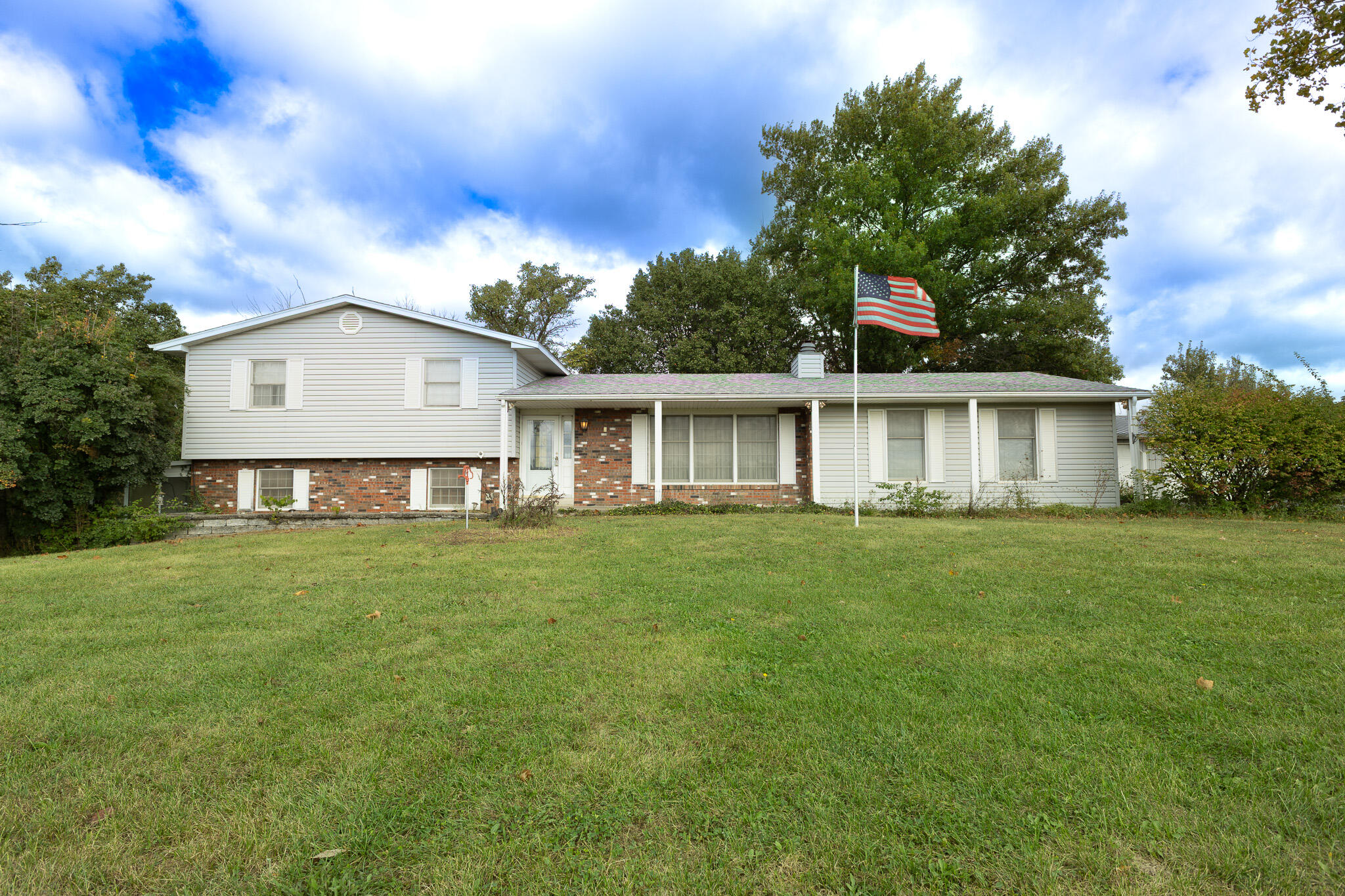 20387 Audrain Road 930 Property Photo 1