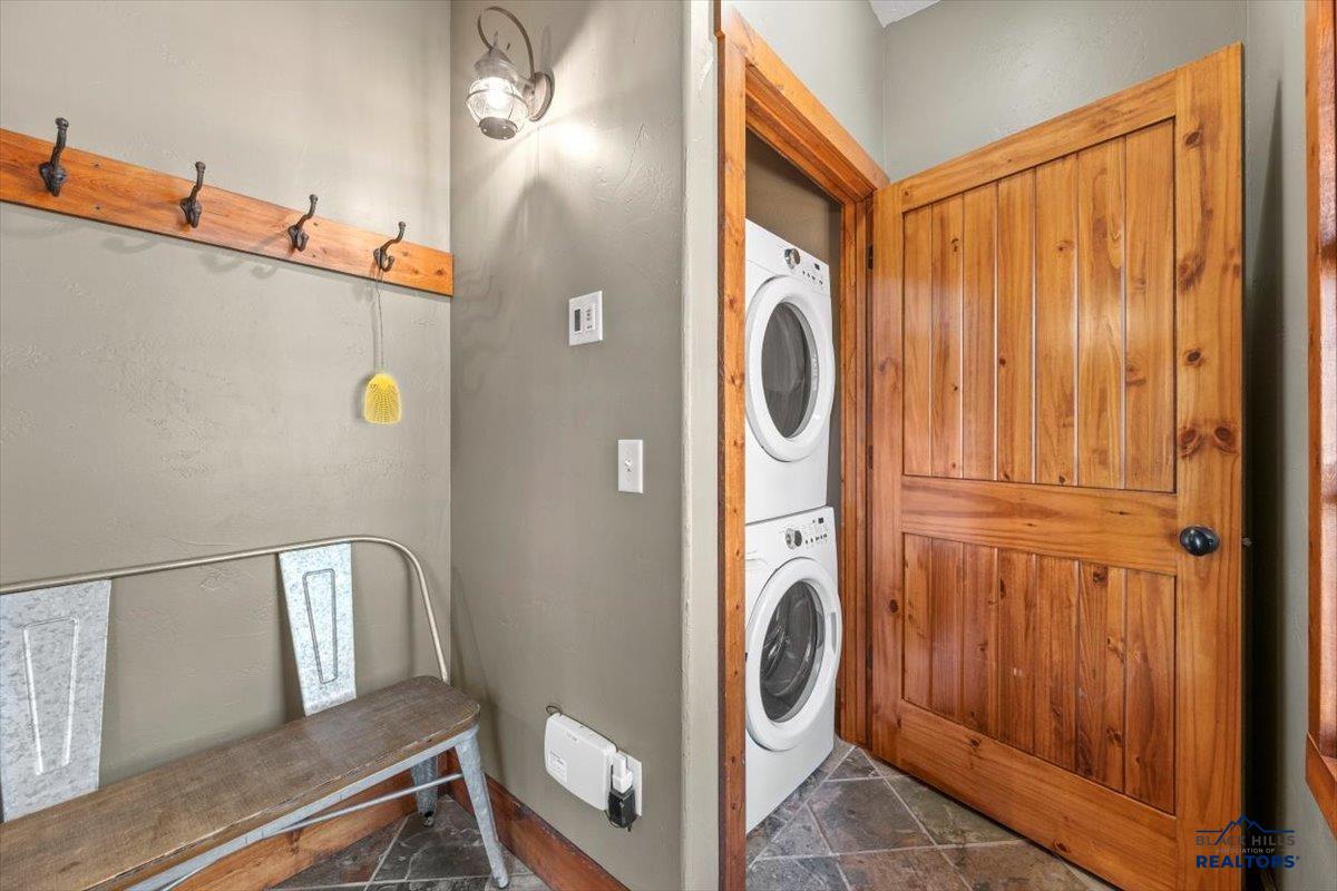 21156 Gilded Mountain Lp Property Photo 5