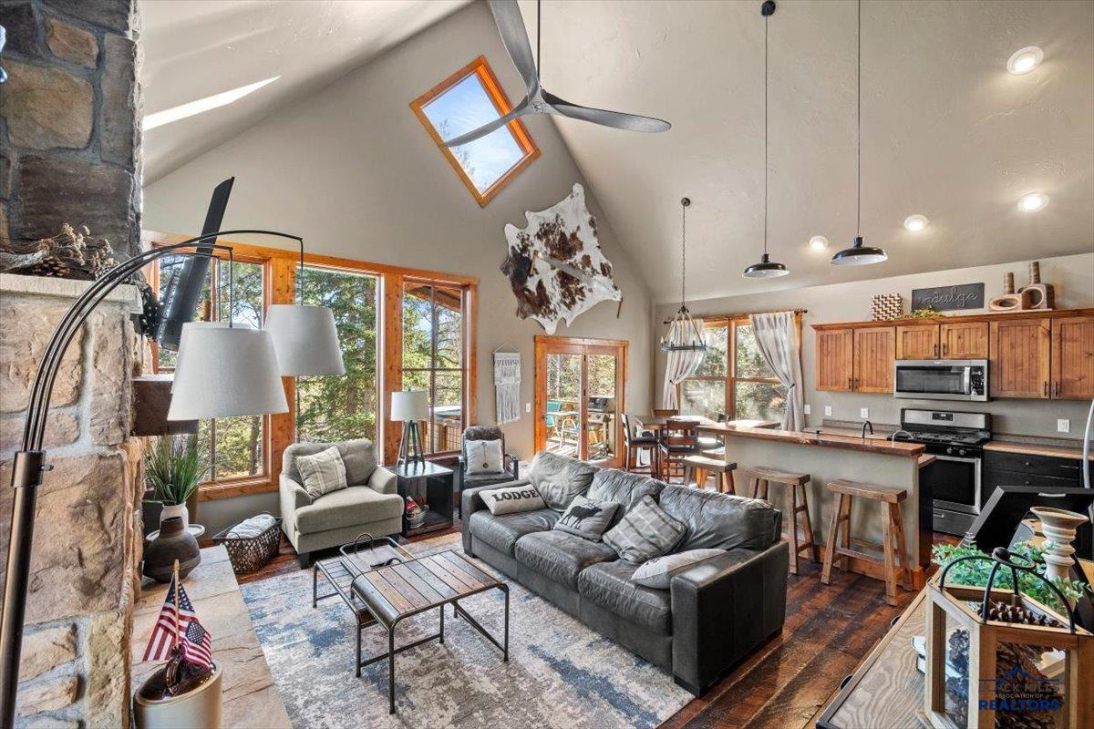 21156 Gilded Mountain Lp Property Photo 9