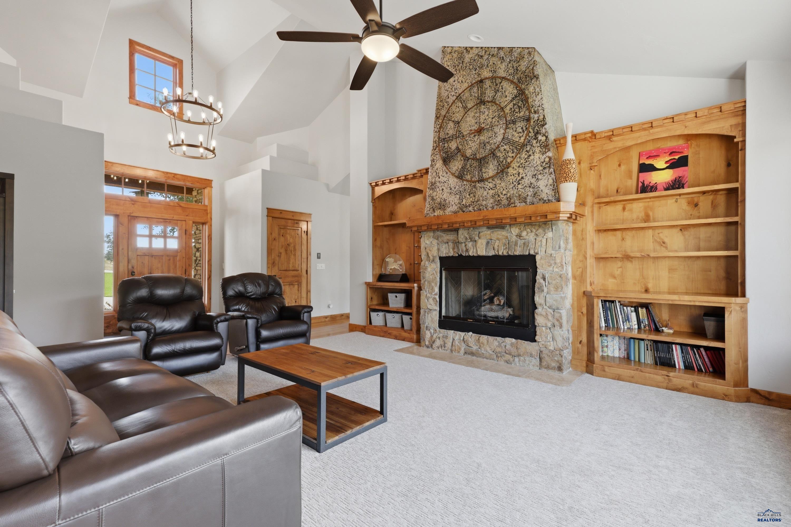 9191 Emerald Ridge Rd Property Photo 14