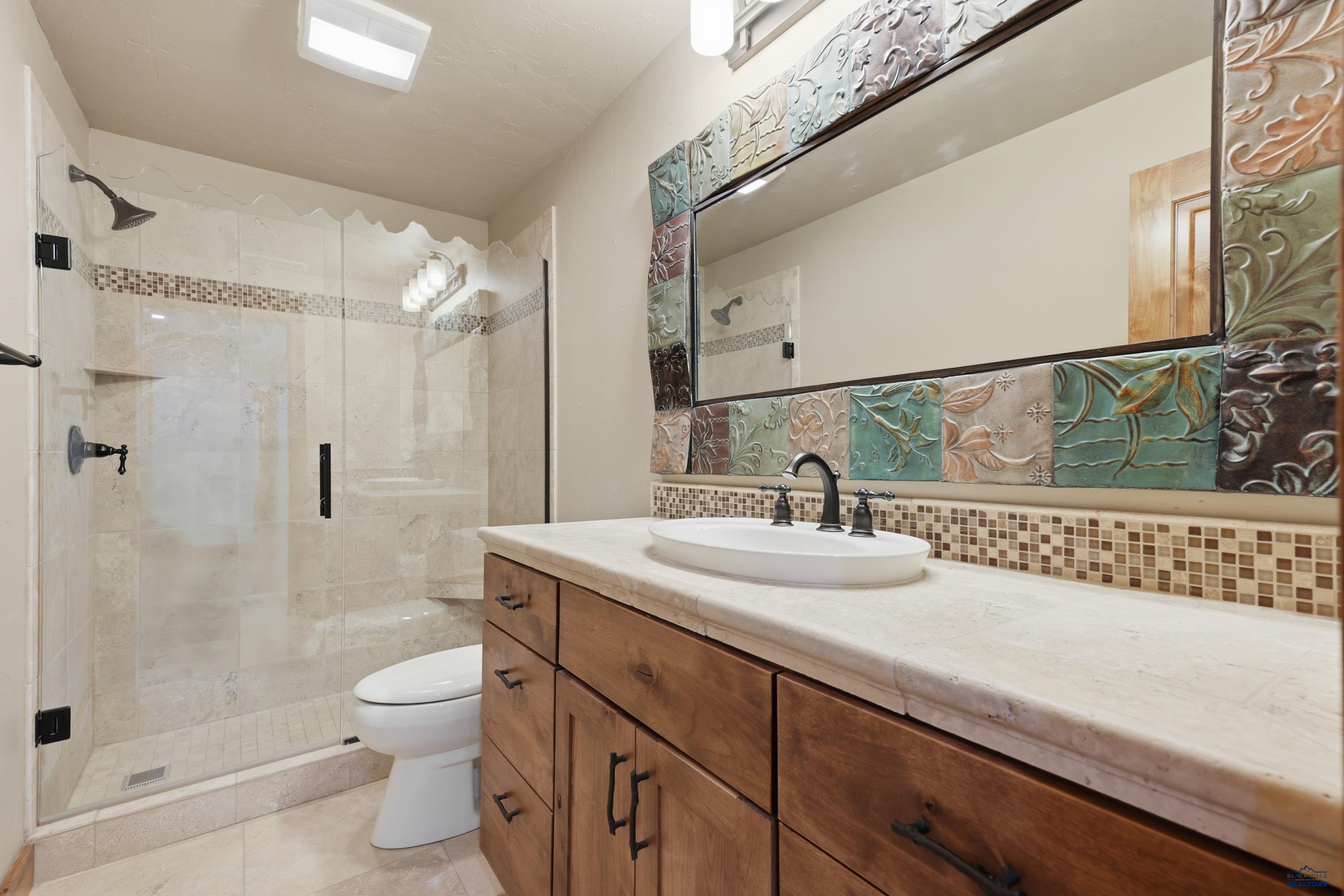 9191 Emerald Ridge Rd Property Photo 33