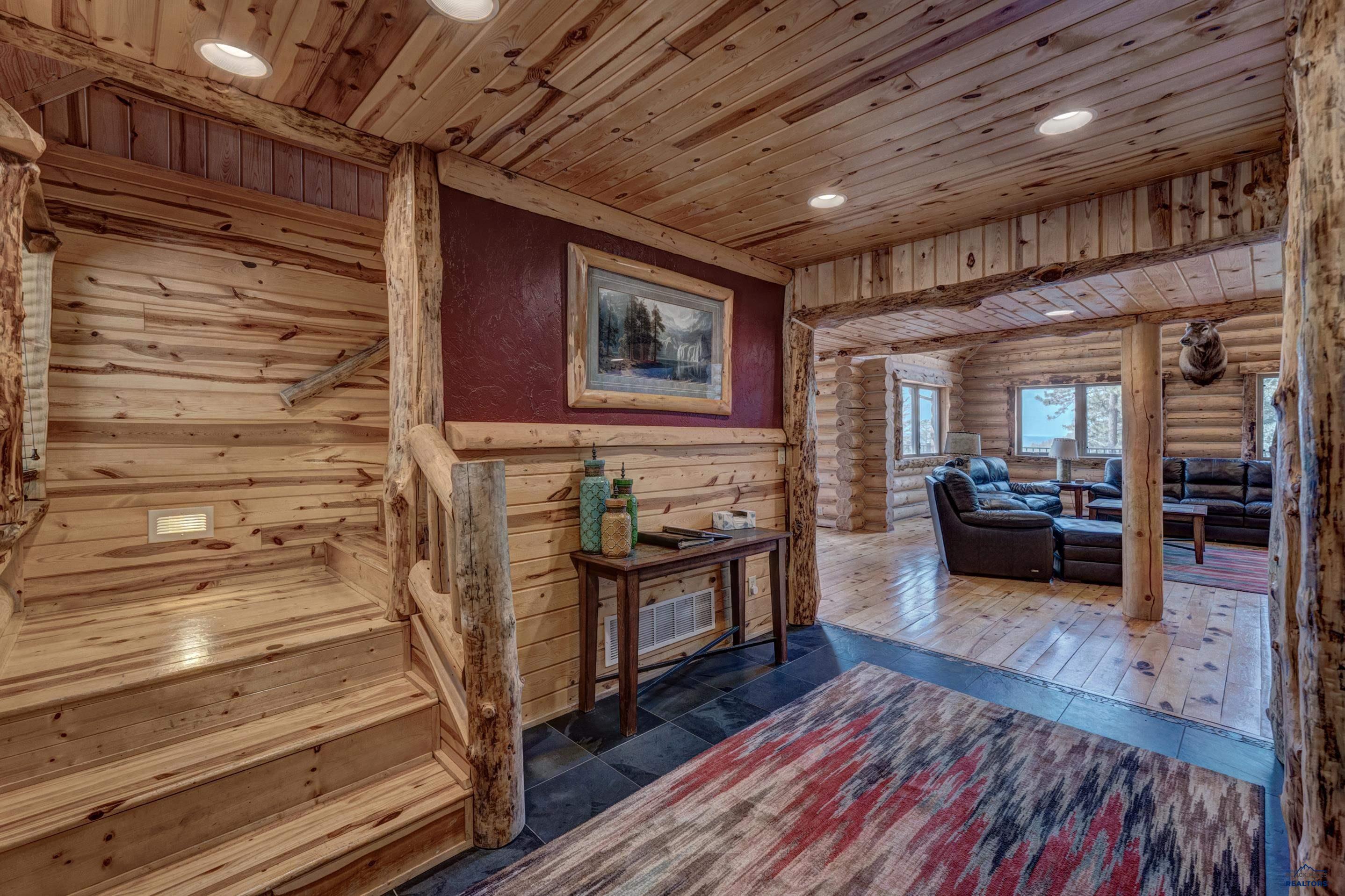 21172 High Ridge Trl Property Photo 4