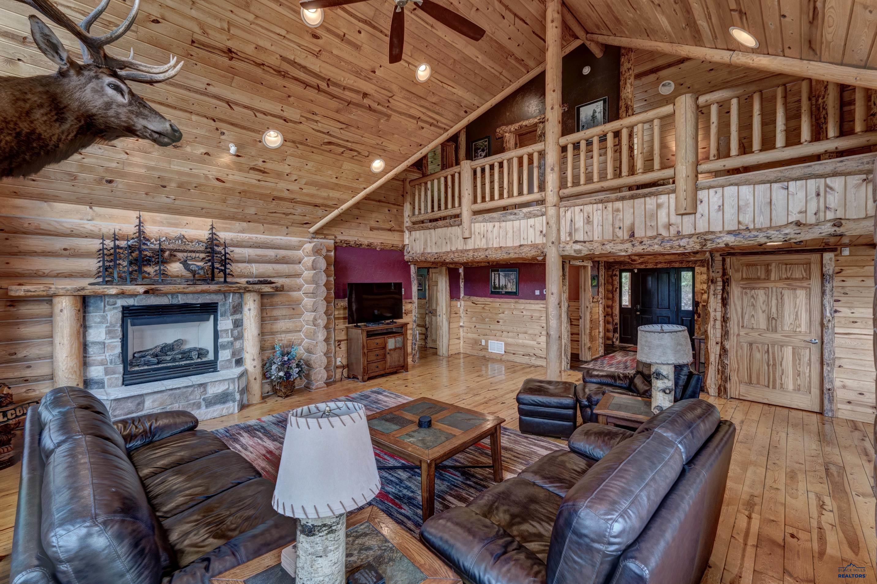 21172 High Ridge Trl Property Photo 8