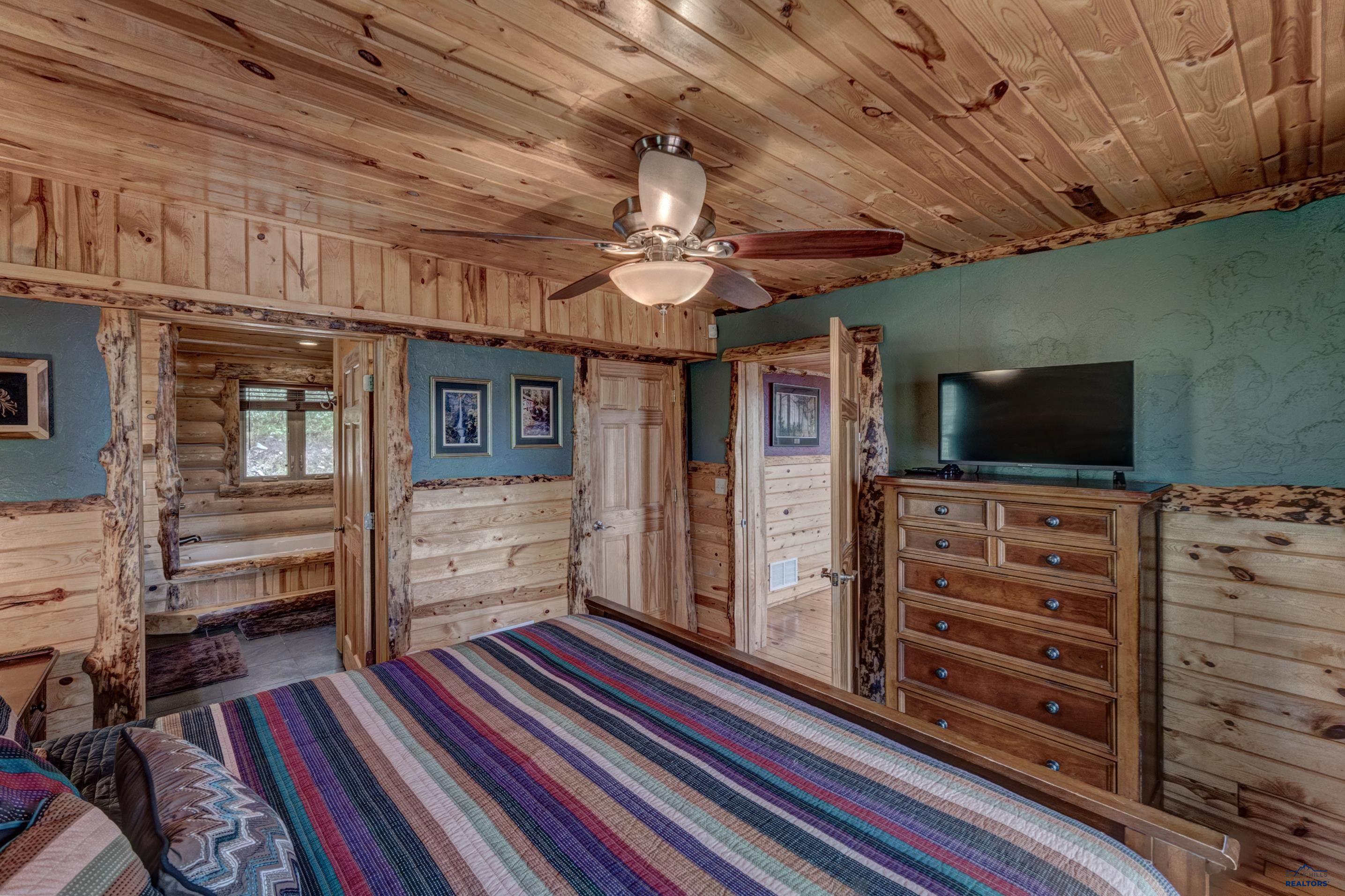 21172 High Ridge Trl Property Photo 13