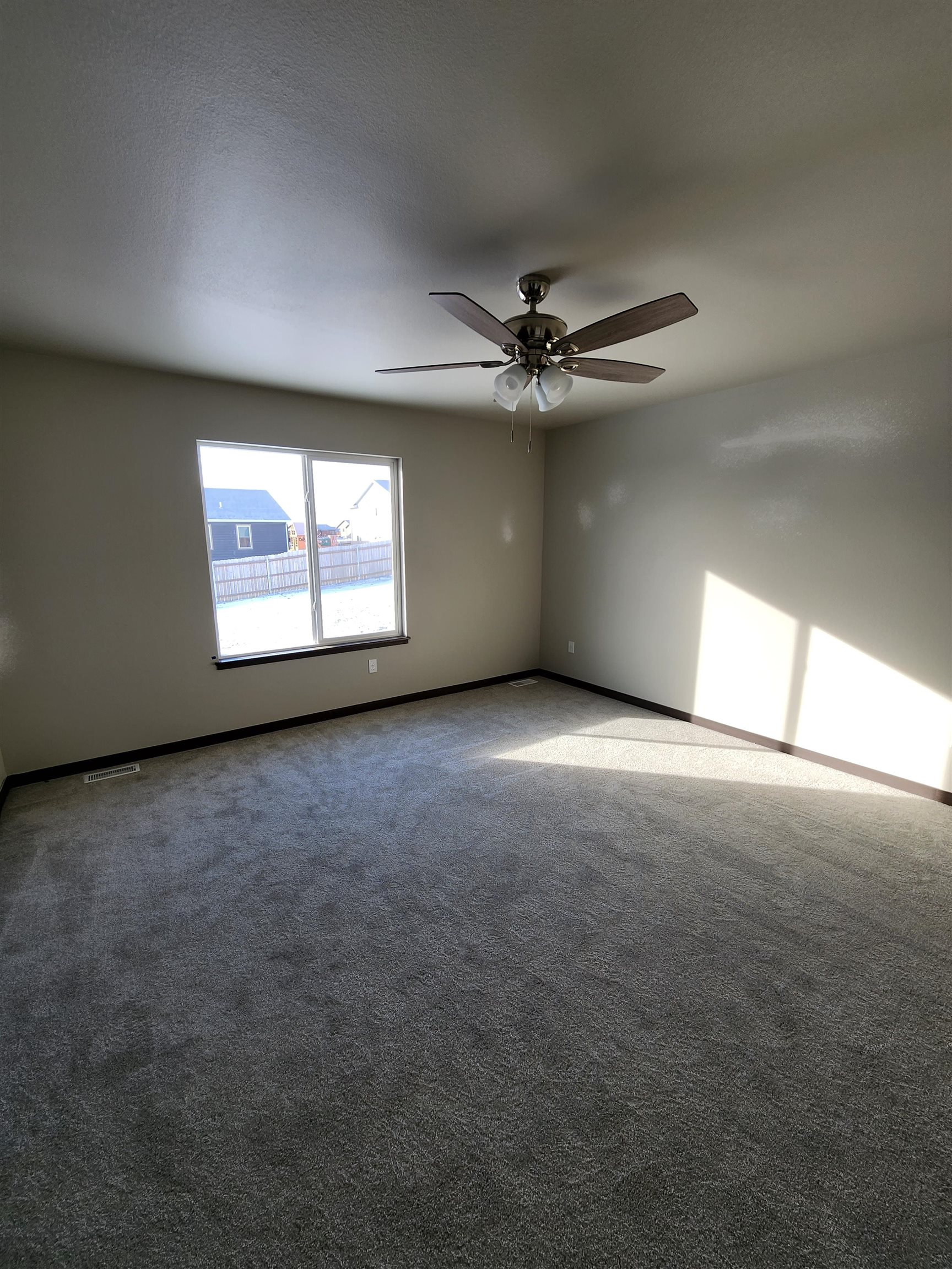 3215 Jessup Lane Property Photo 5